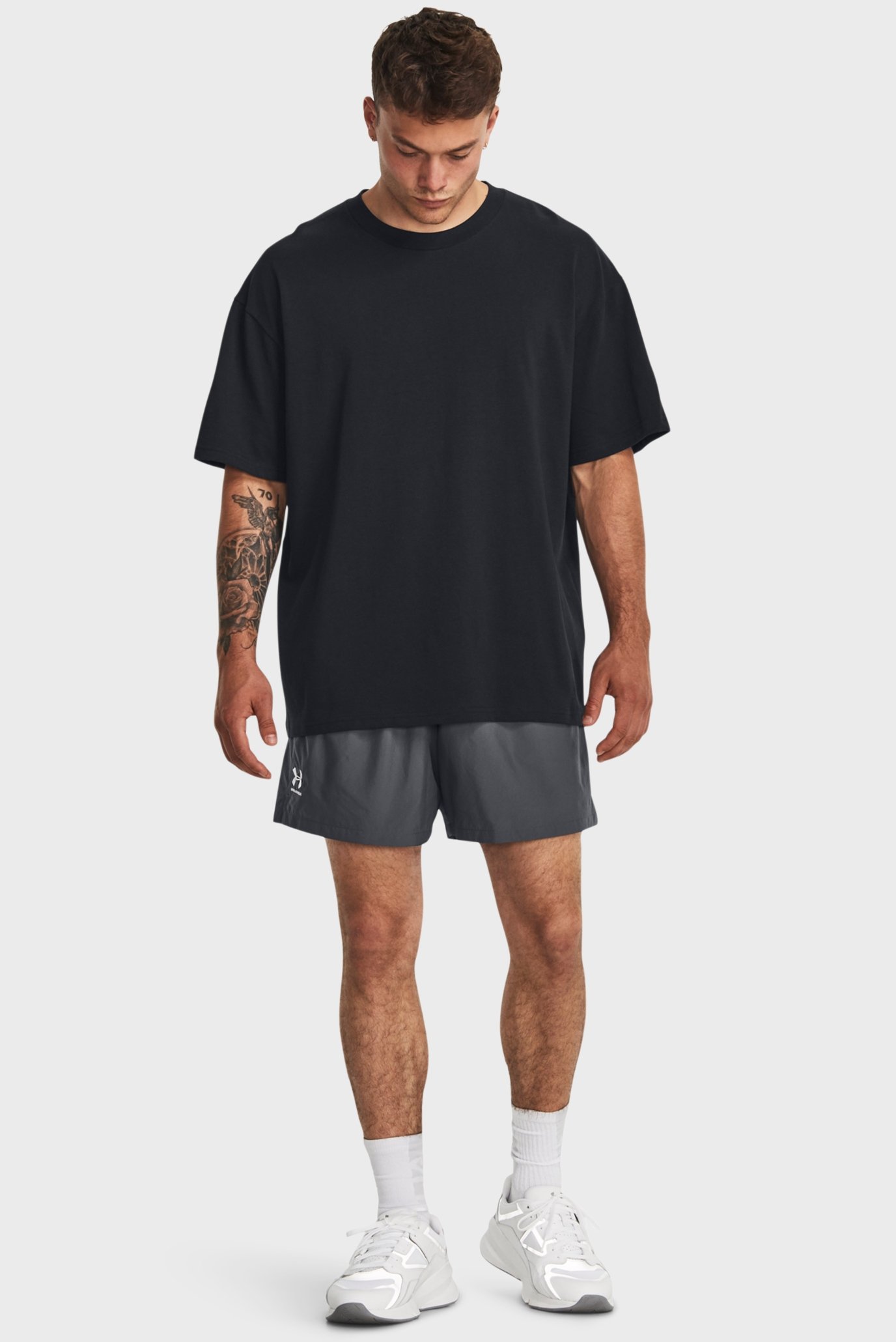 Мужская черная футболка UA M's Oversized HVYWT SS 2