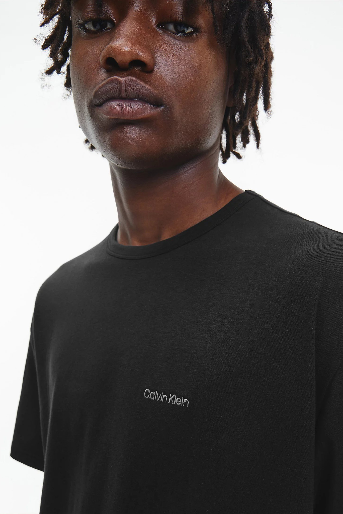 Мужская черная футболка 4