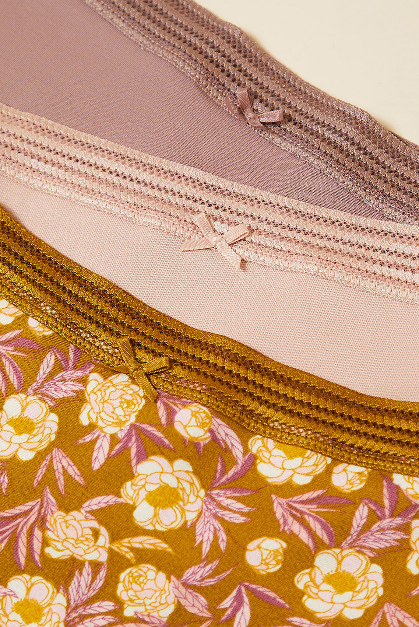 Набор белья CARLI - 3 SHORTIES 4