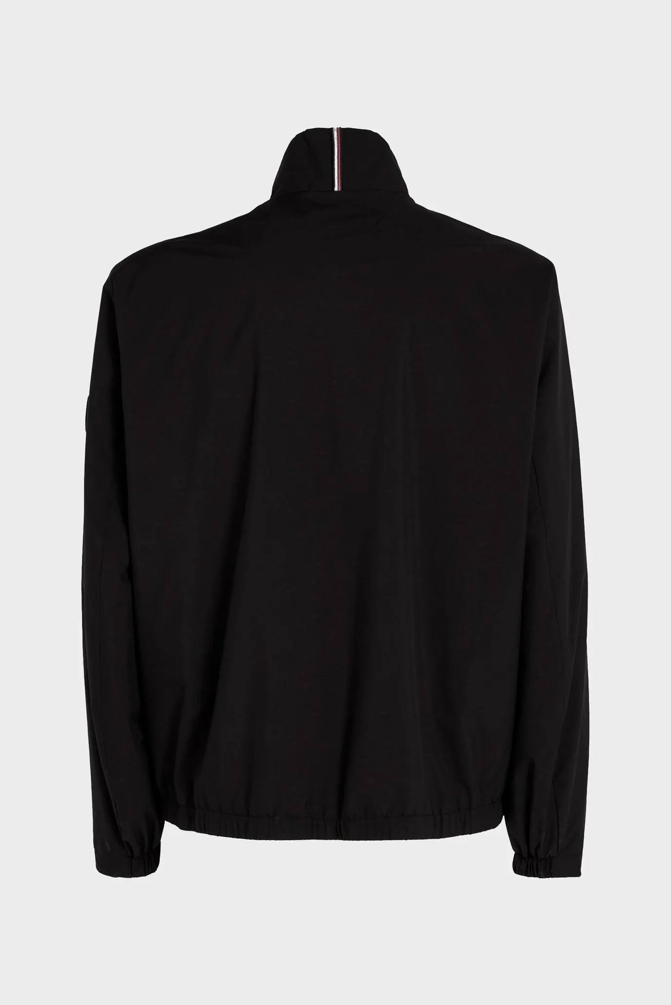 Мужская черная ветровка 6