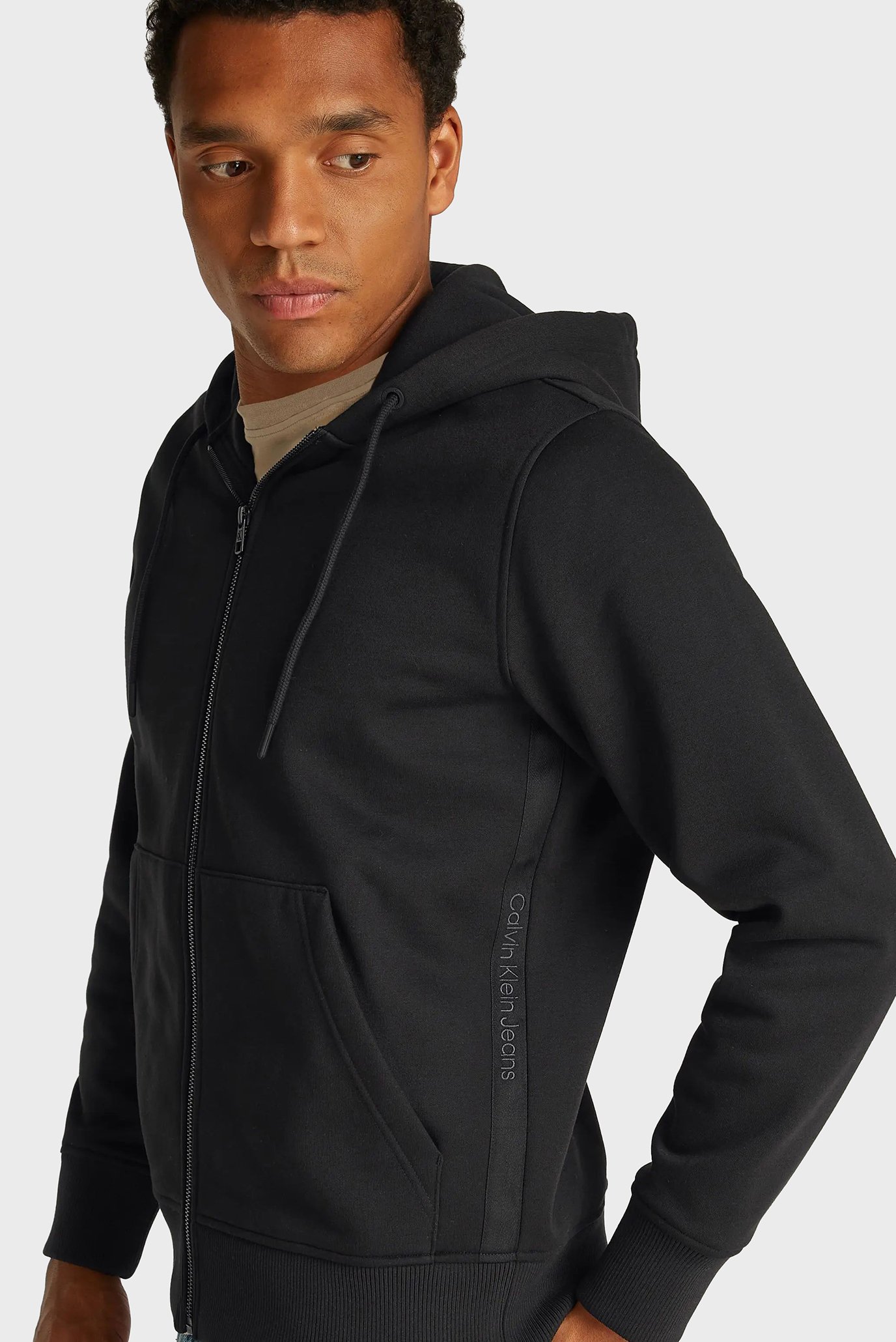 Мужское черное худи LOGO TAPE ZIP THROUGH HOODIE 4