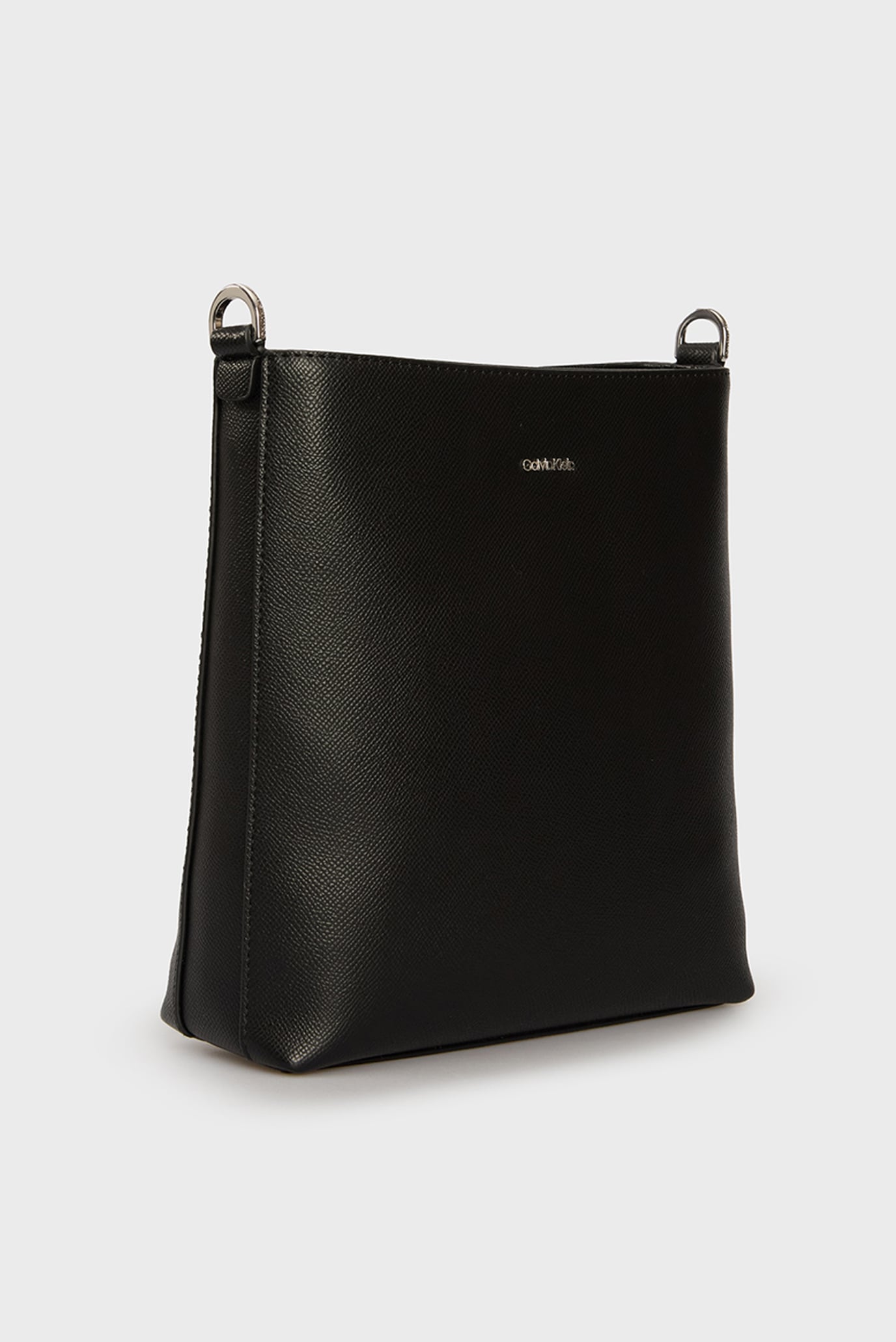 Женская черная сумка CK MUST SMALL BUCKET_CAVIAR 3