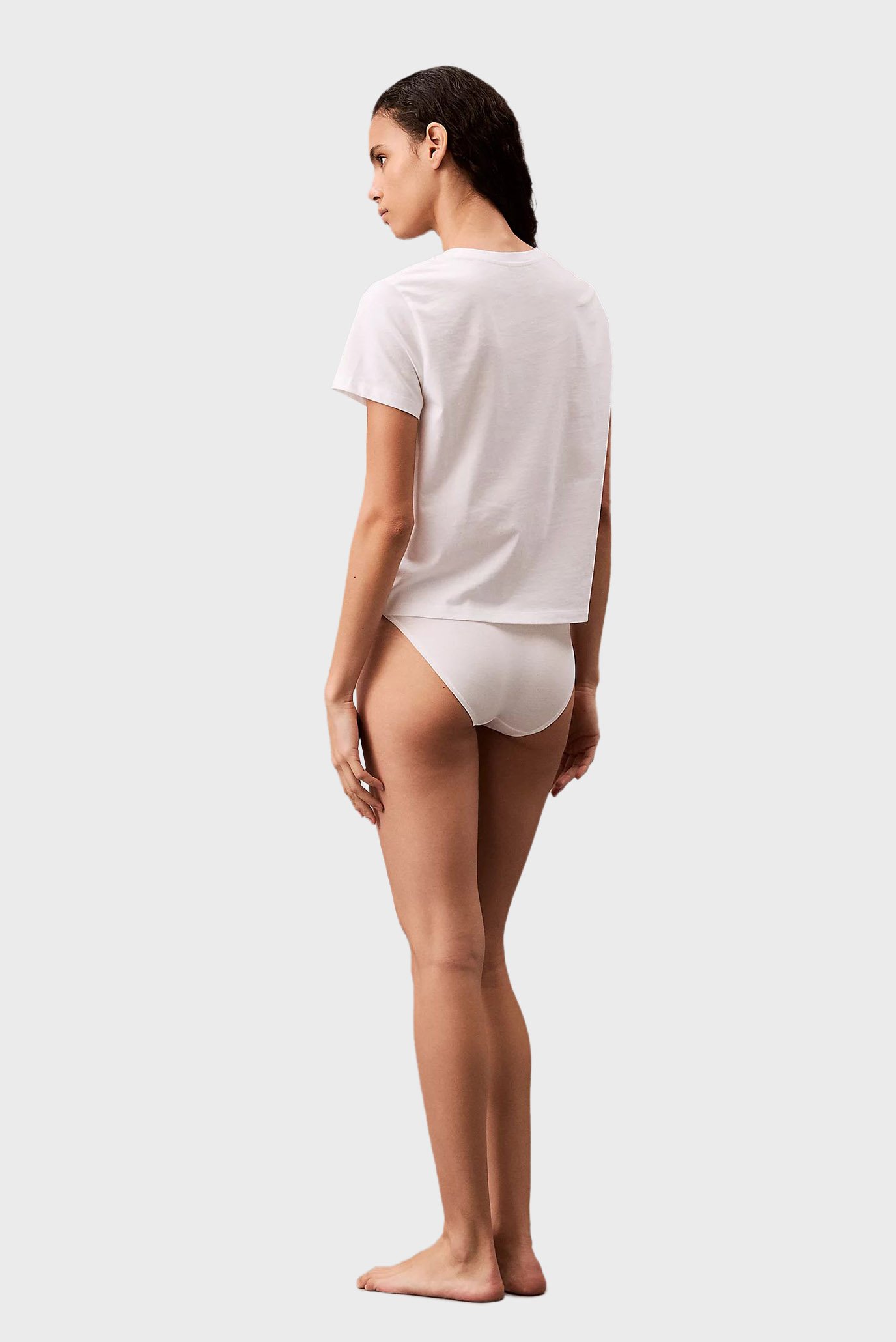 Женская белая футболка CLASSIC 2 4