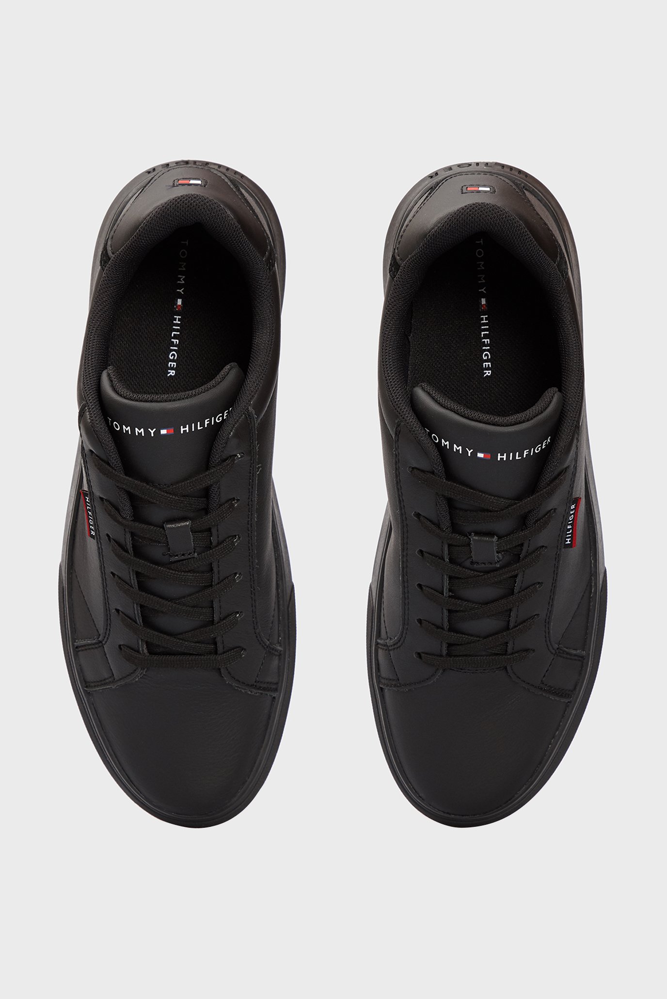 Мужские черные кожаные сникеры ESSENTIAL 10