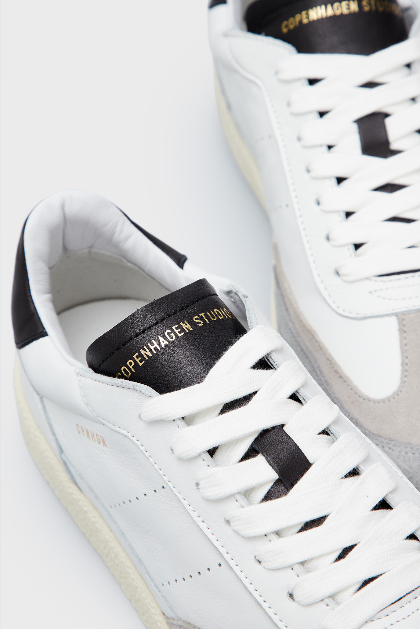 Мужские белые кожаные сникерсы 2