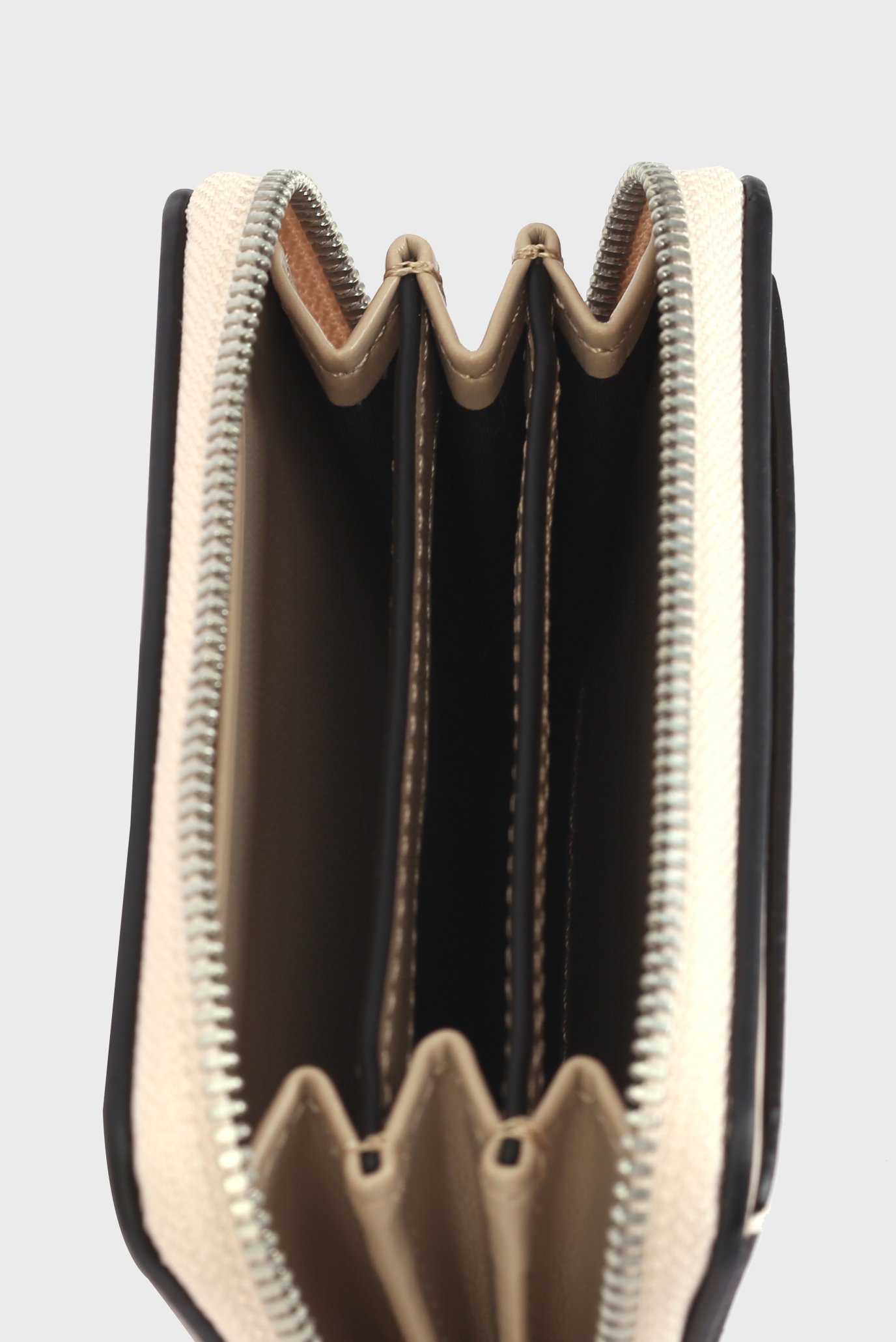 Кошелек SCULPTED MED ZIP AROUND TAGCalvin Klein Jeans Кошелек SCULPTED MED ZIP AROUND TAG 5