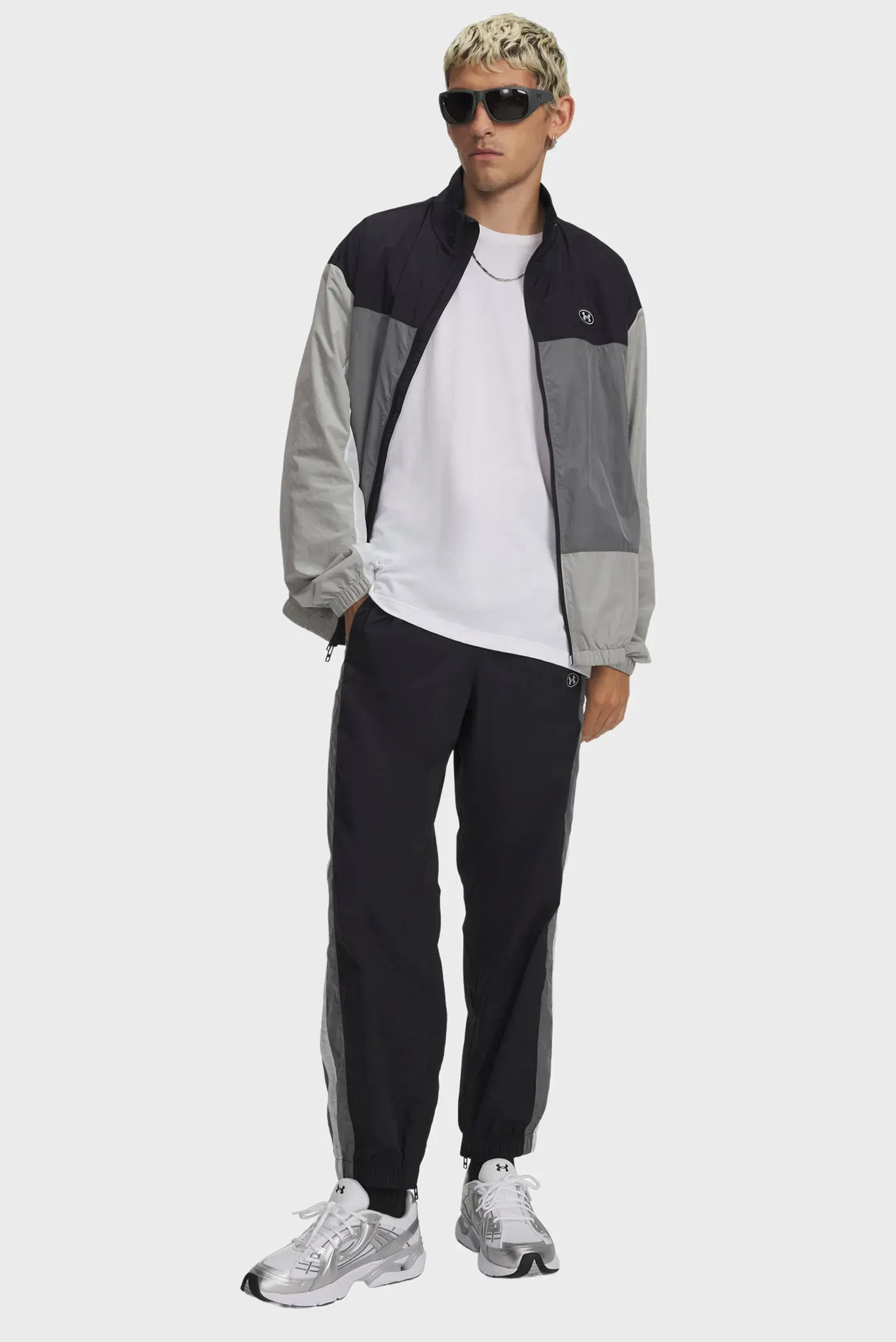 Штаны спортивные UA Icon Wvn Track Jogger 2