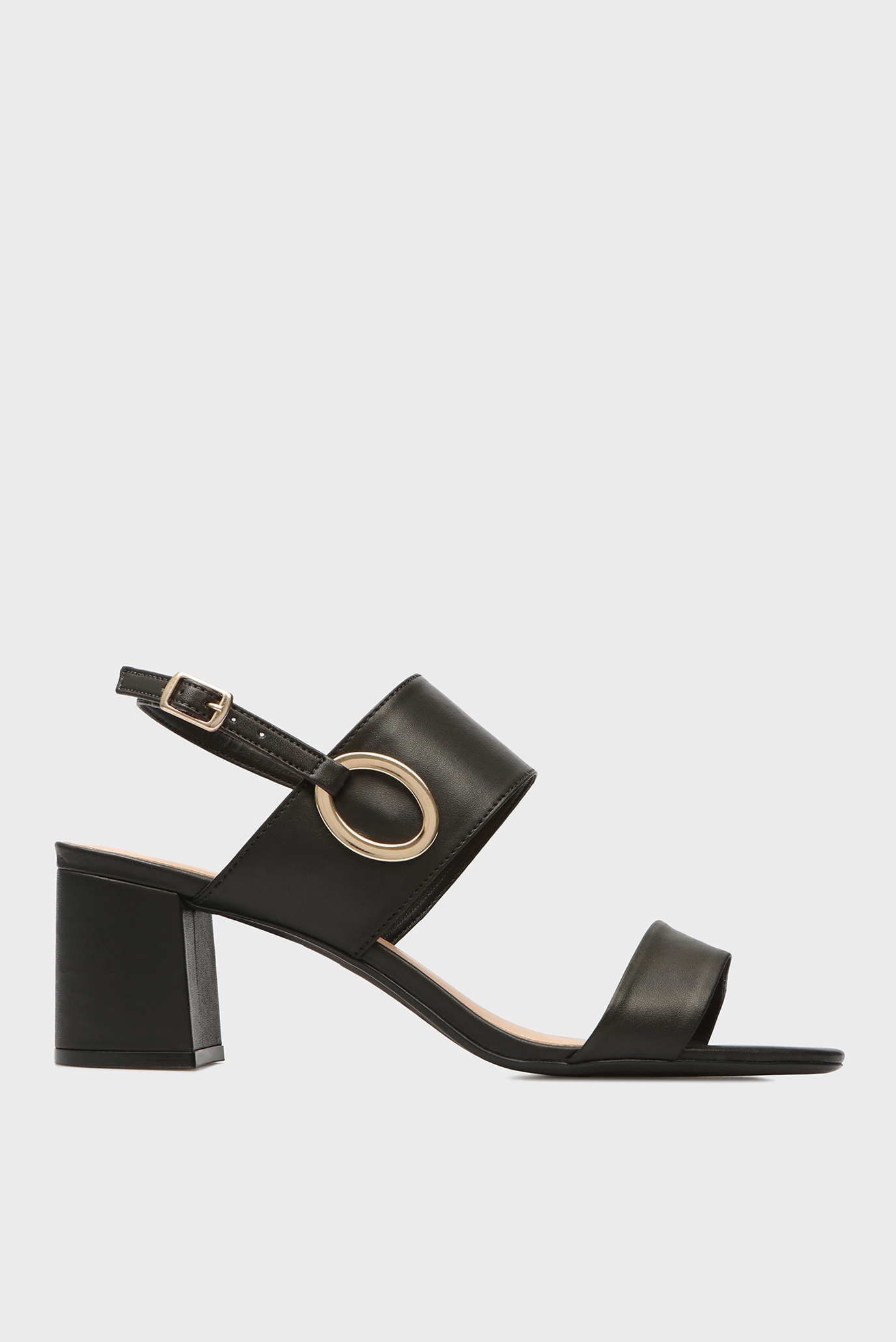 Женские черные кожаные босоножки 6