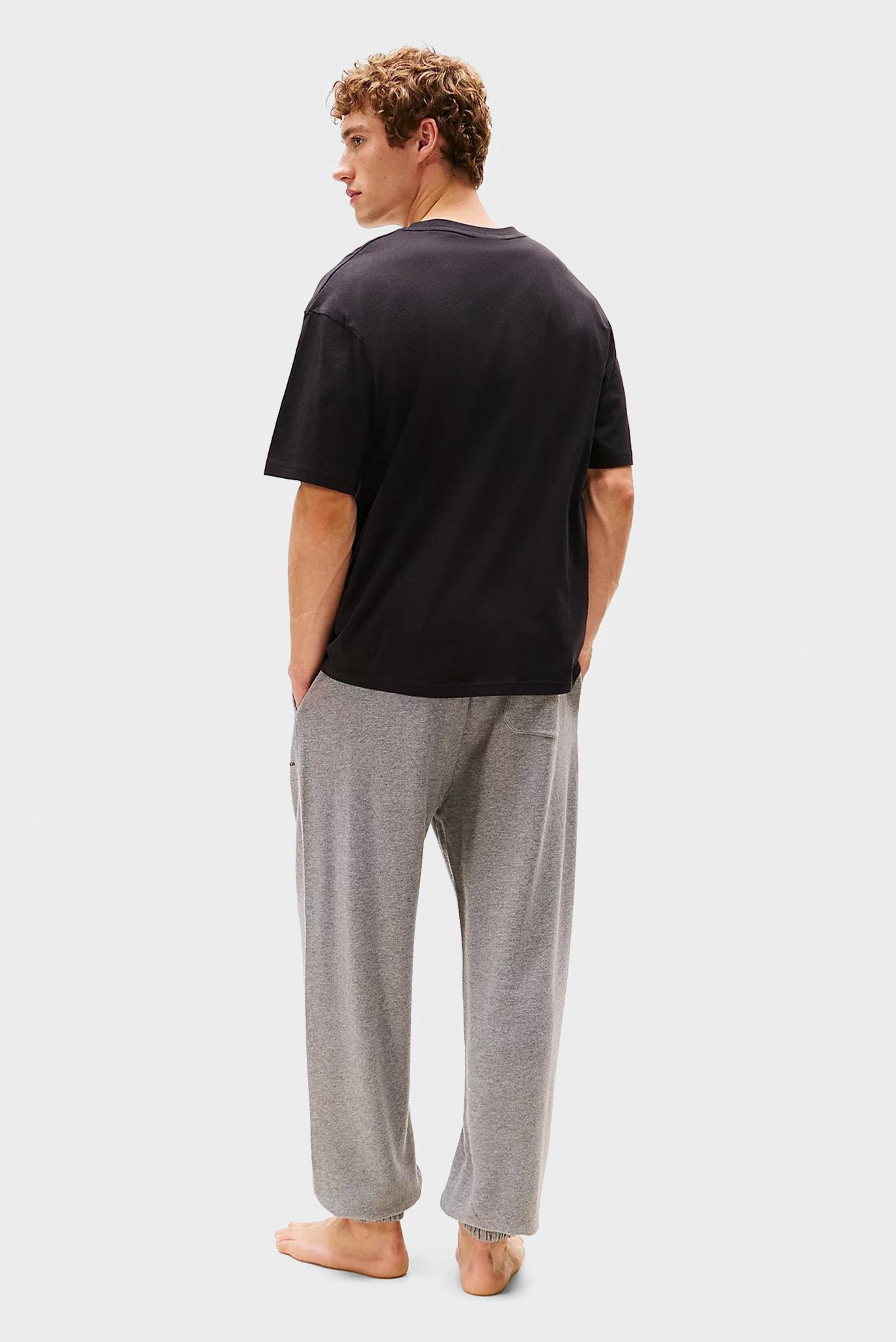 Футболка SS TEE CONT. LOGO 3