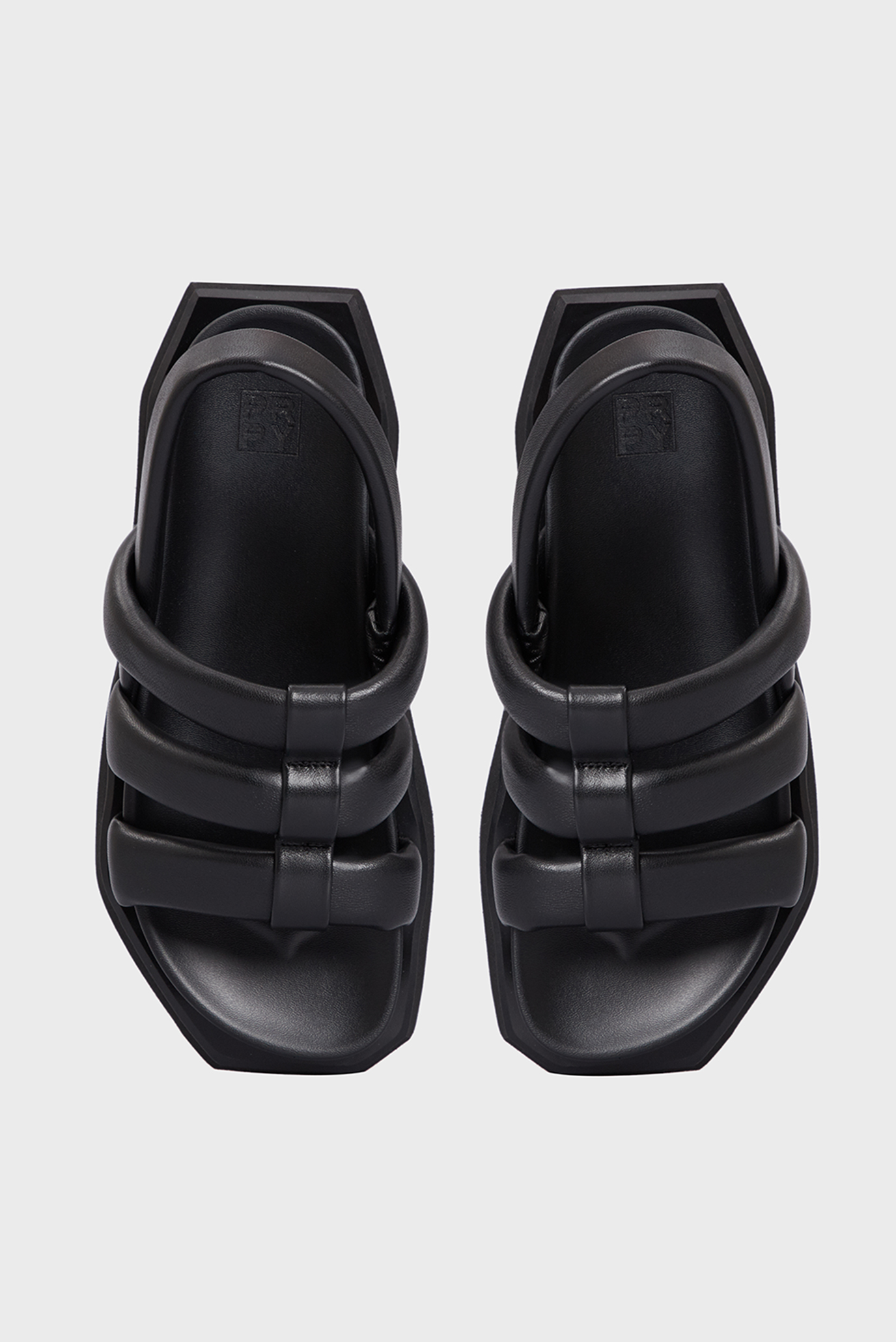 Женские черные кожаные сандалии Lenna 9