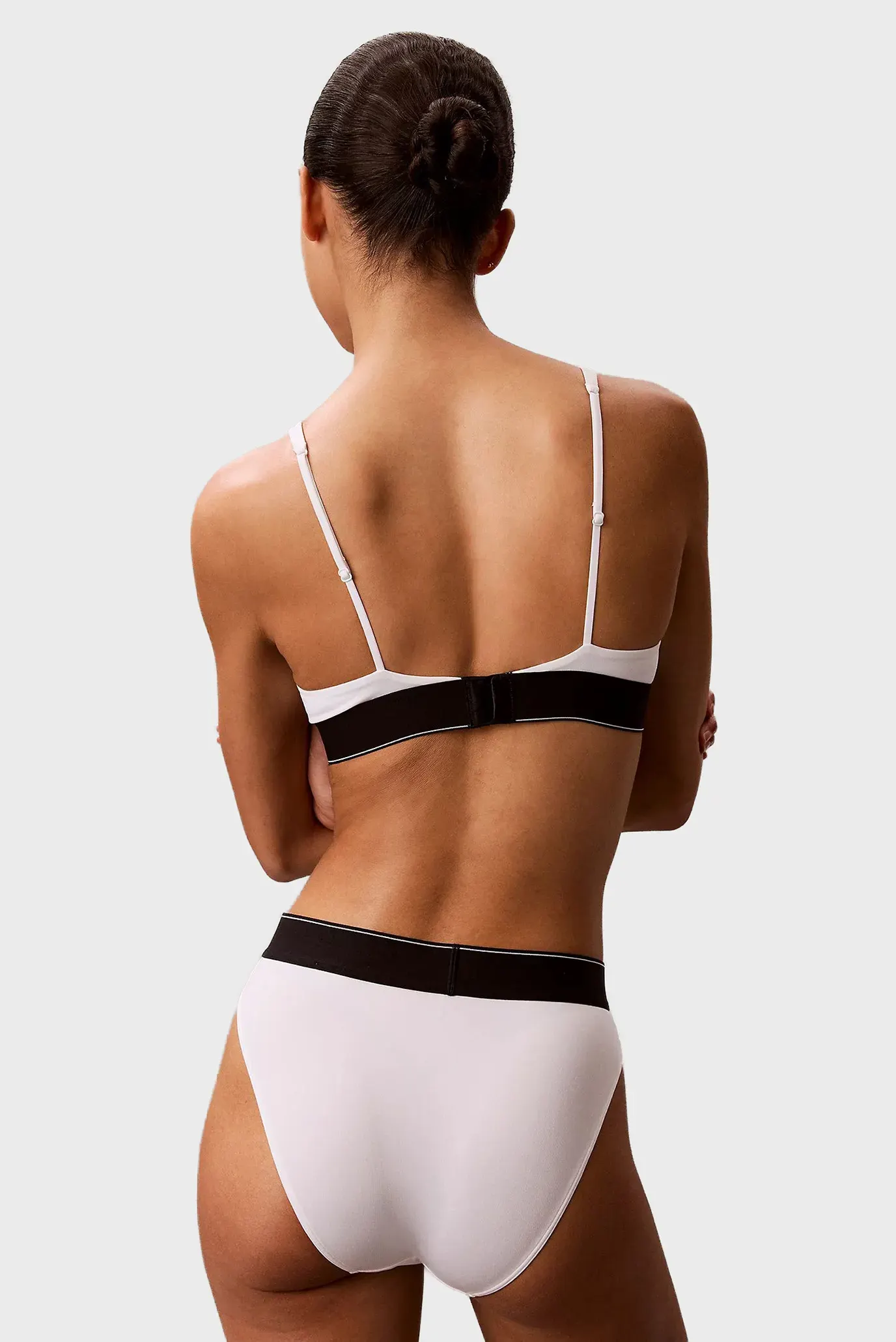 Бюстгальтер LIGHTLY LINED TRIANGLE 4