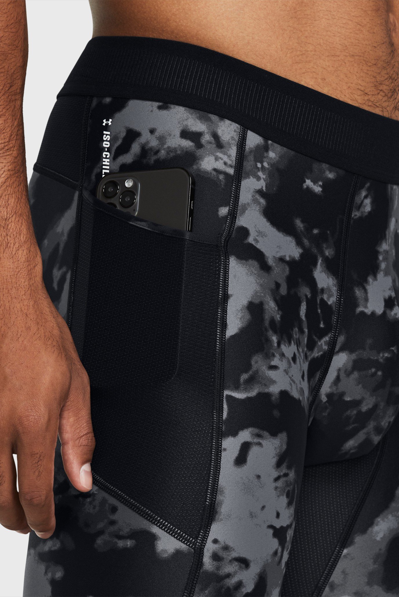 Мужские черные камуфляжные велосипедки UA HG IsoChill Prtd Lg Sts 4