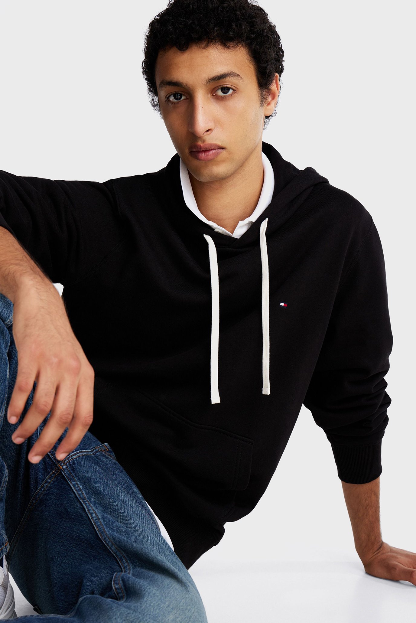 Мужское черное худи ESSENTIAL TERRYTommy Hilfiger Мужское черное худи ESSENTIAL TERRY 4