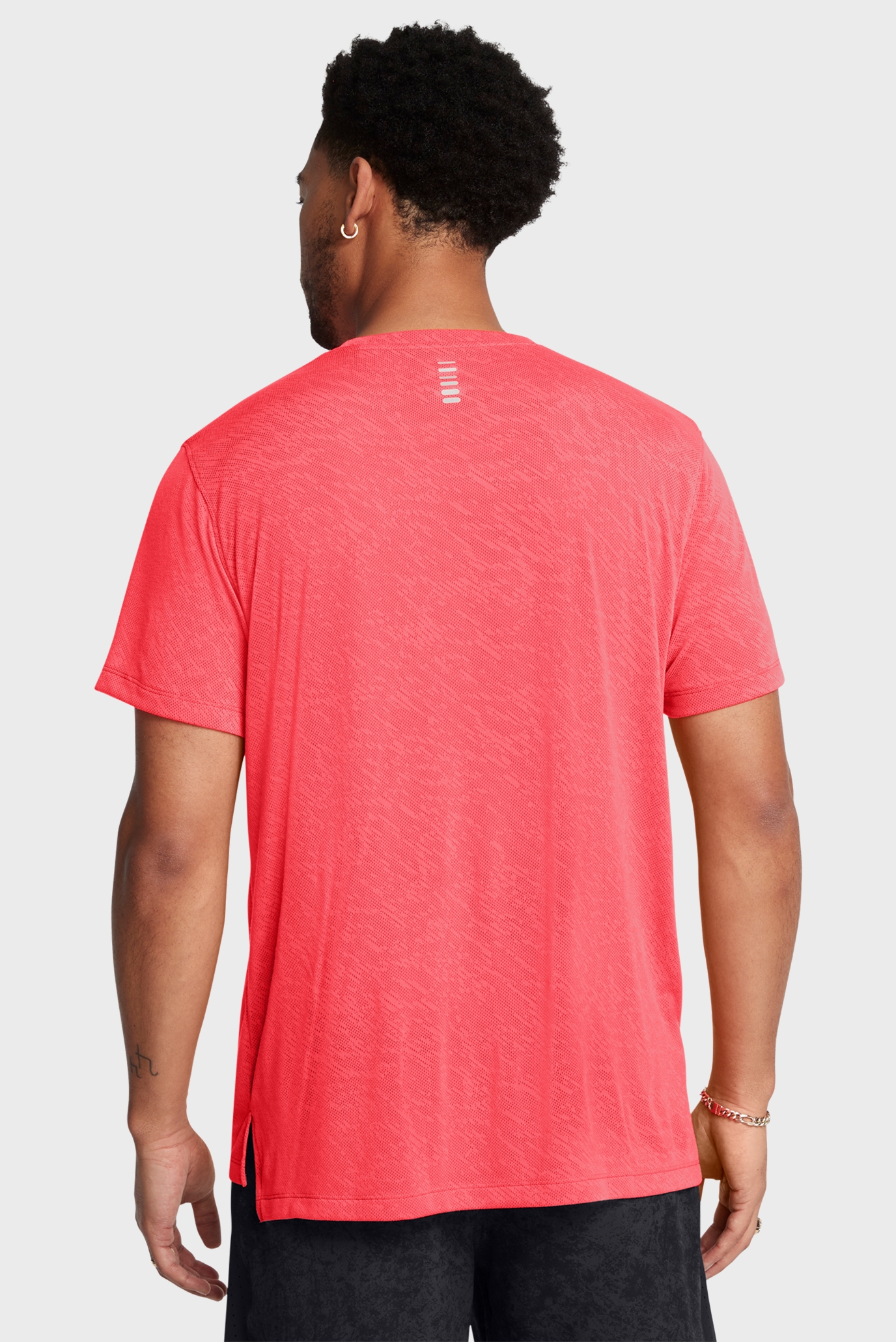 Мужская красная футболка UA LAUNCH CAMO SHORTSLEEVE 2