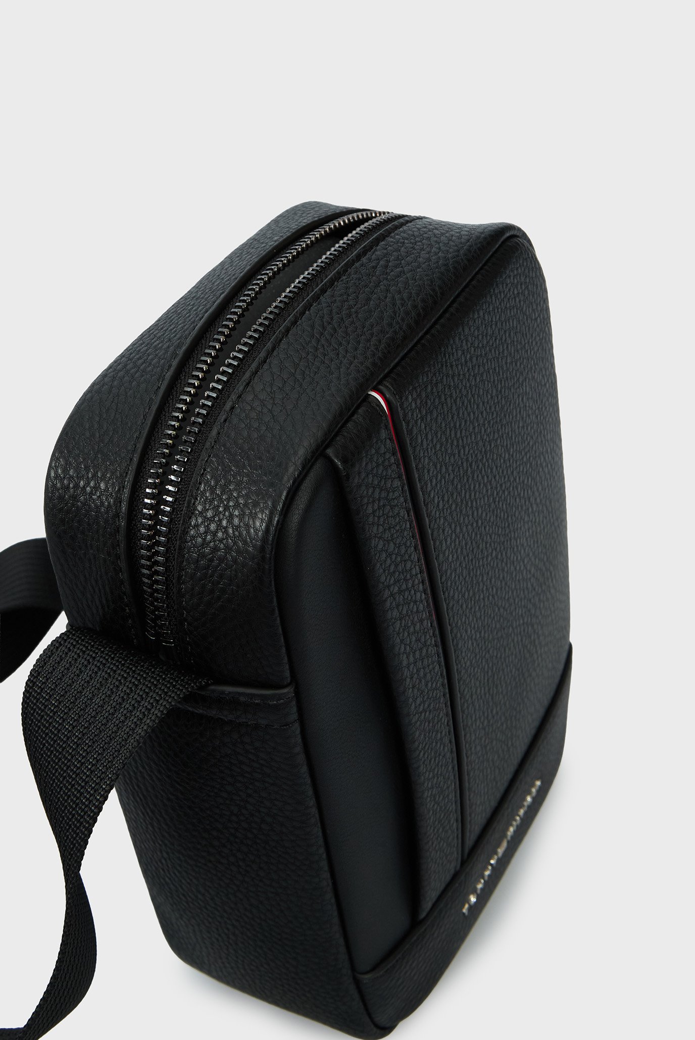 Сумка TH CENTRAL MINI REPORTERTommy Hilfiger Сумка TH CENTRAL MINI REPORTER 5