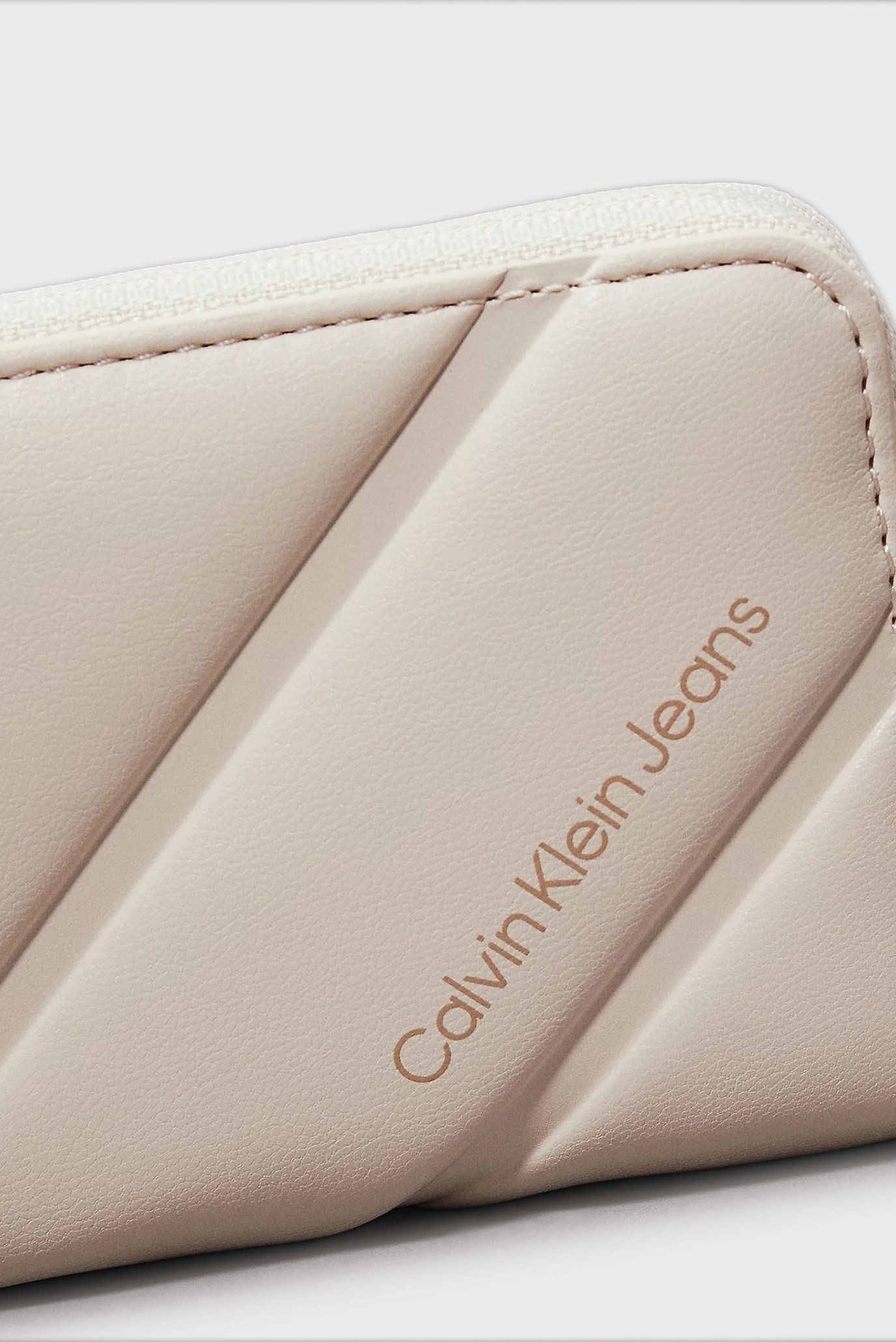 Кошелек QUILTED MED ZIP AROUND 2