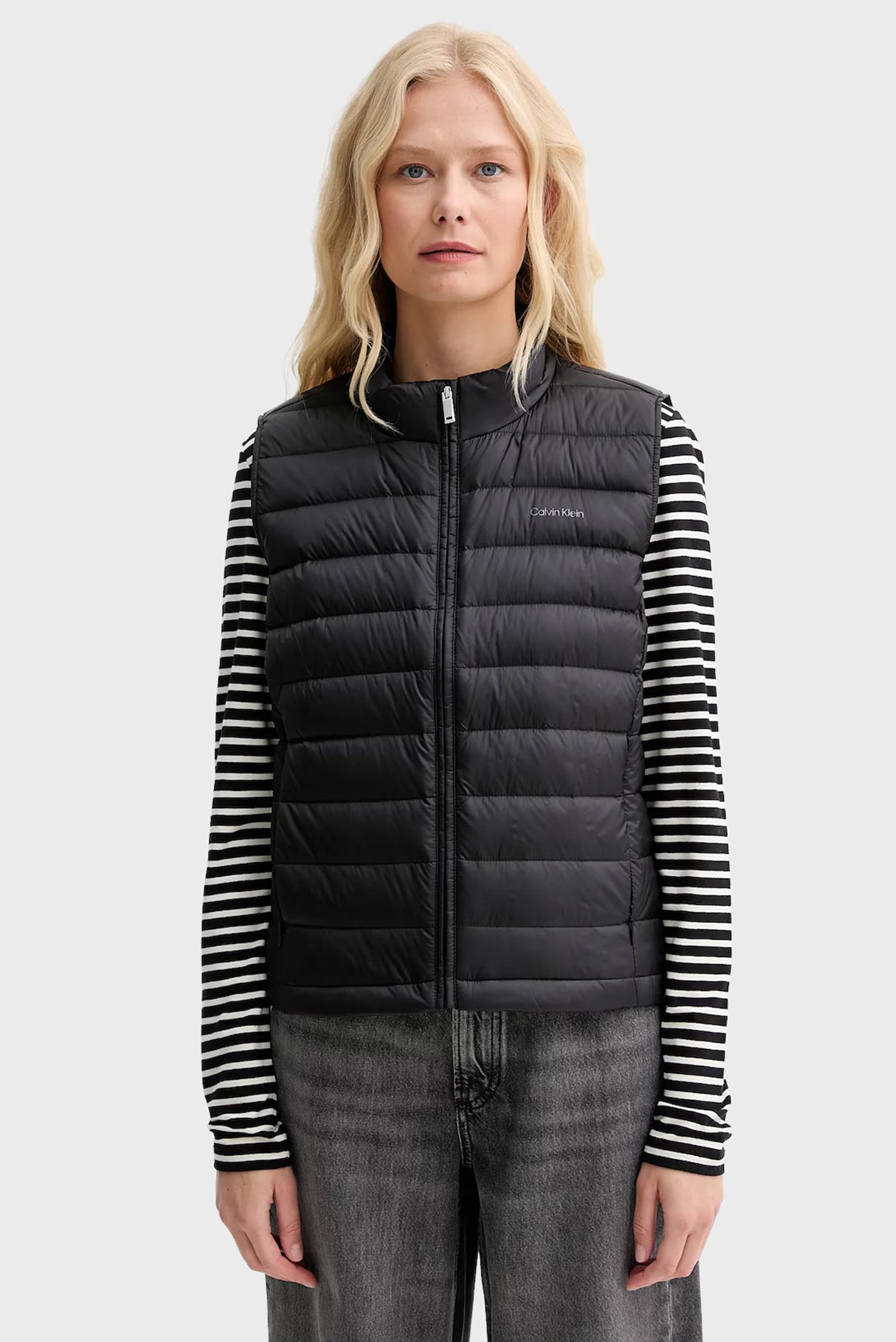 Жилет ULTRA LIGHTWEIGHT DOWN PUFFER VECalvin Klein Жилет ULTRA LIGHTWEIGHT DOWN PUFFER VE 1