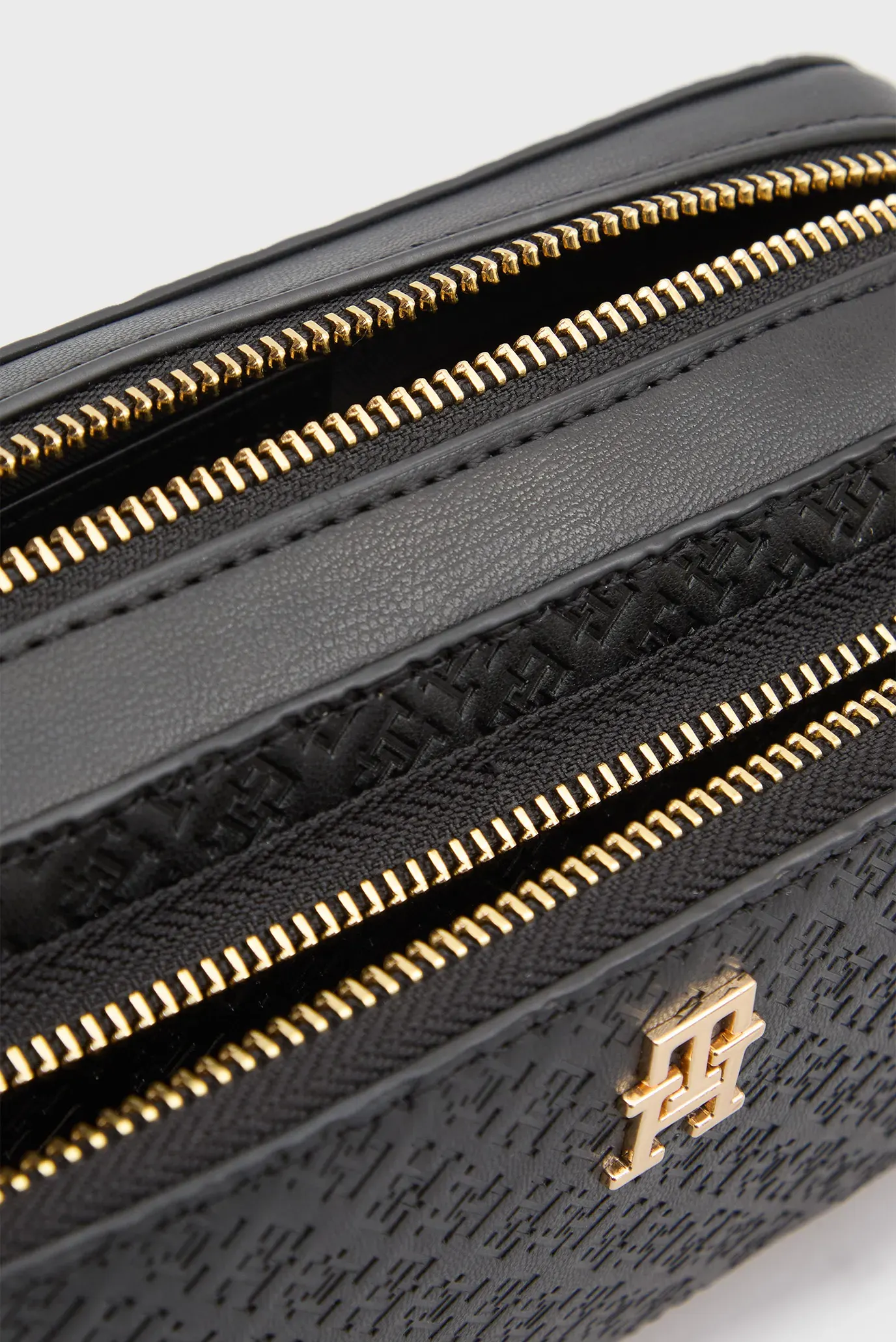 Сумка TH DAILY CAMERA BAG MONO 5