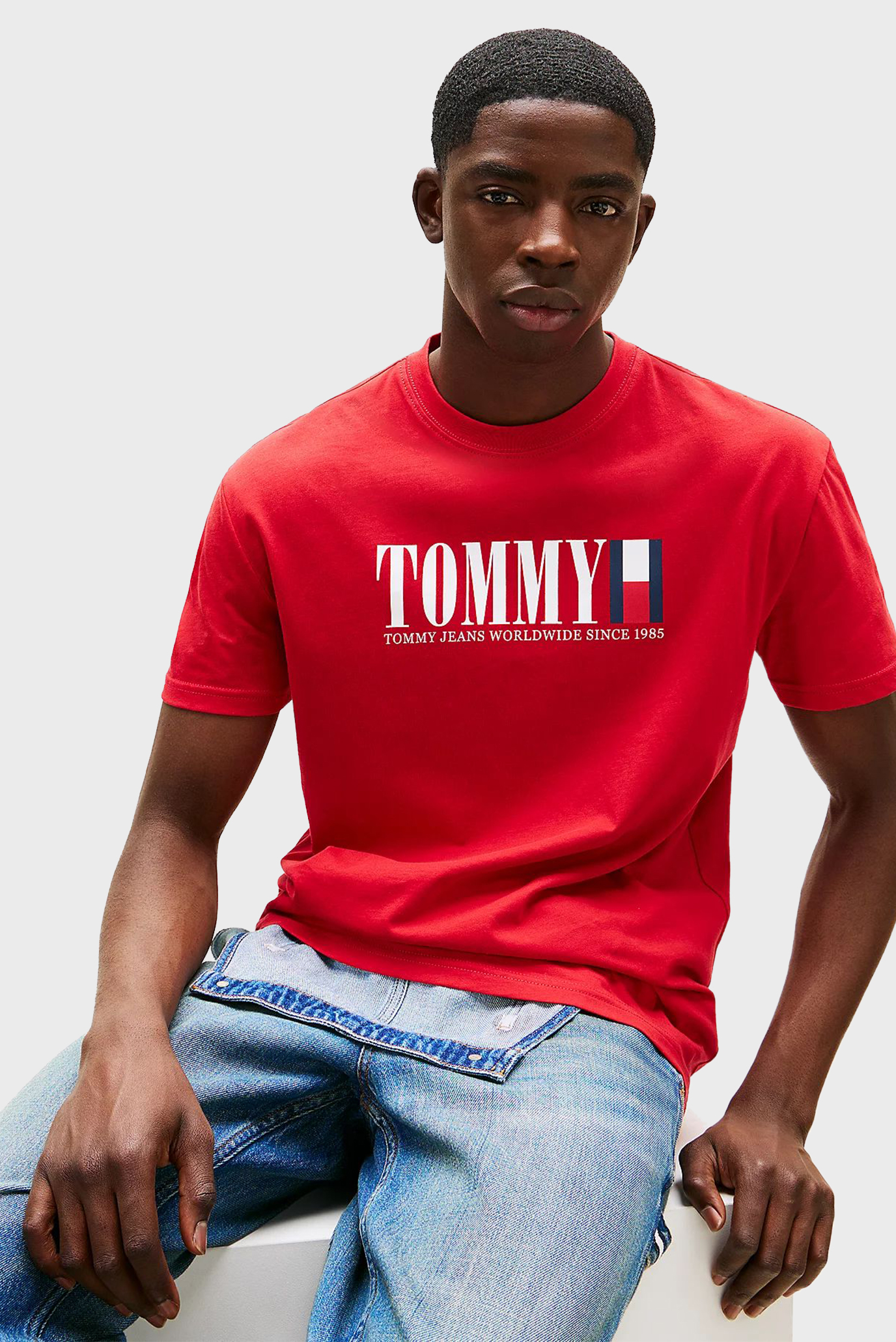 Футболка TJM REG TOMMY DNA FLAG TEE EXT 4