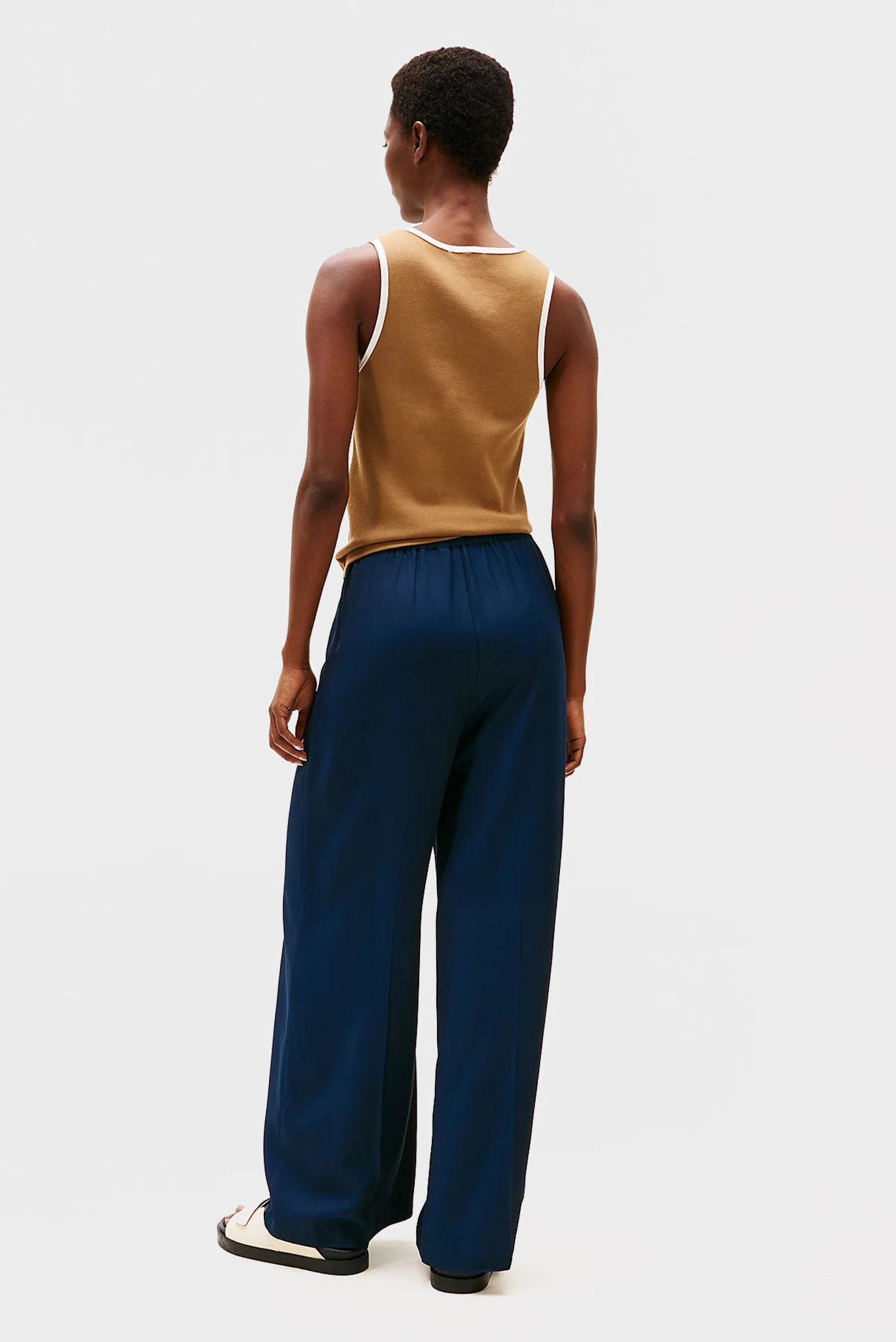 Женские темно-синие брюки SOFTTommy Hilfiger Женские темно-синие брюки SOFT 4