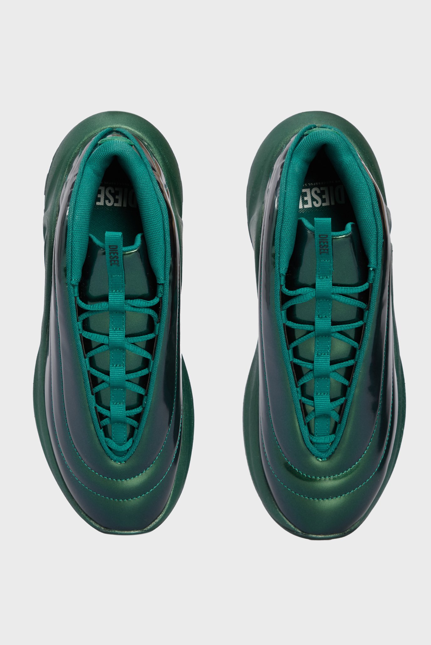 Зеленые кроссовки D-RUNNER 4