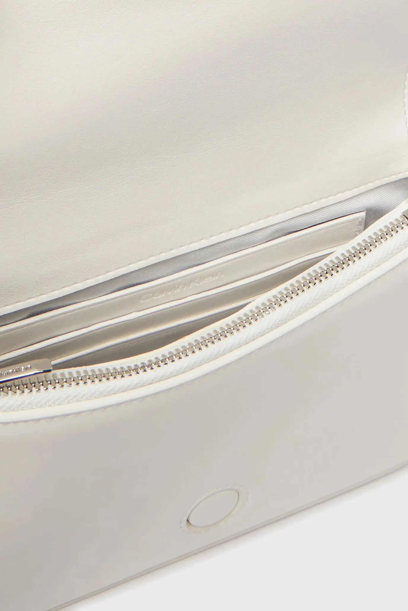 Сумка CK CURVED WALLET ON CHAIN 5