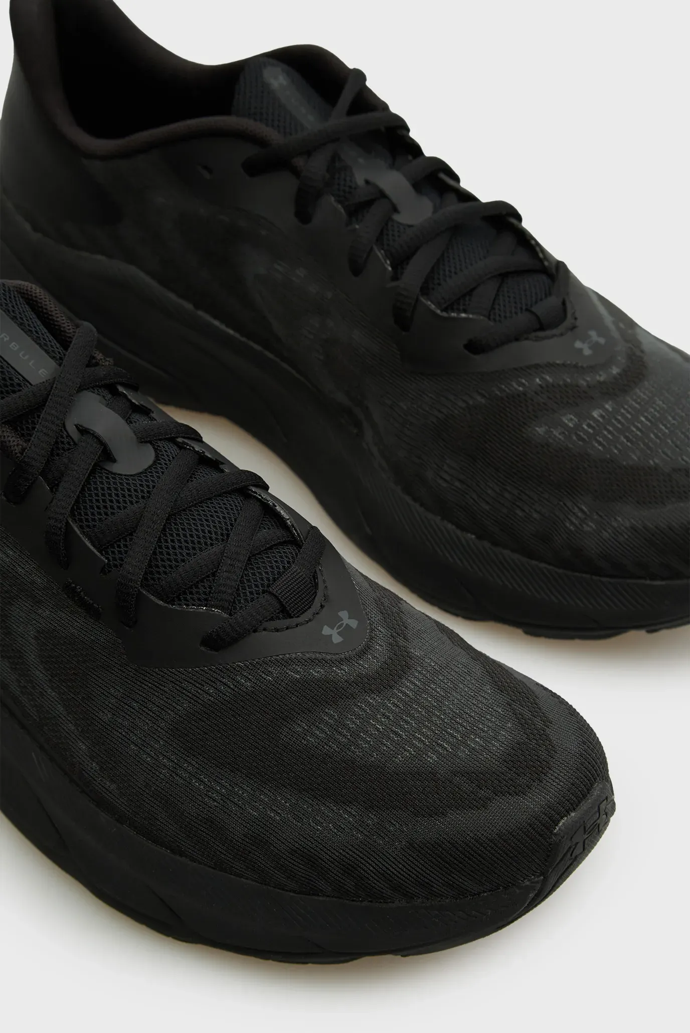 Кроссовки UA Turbulence 3 2