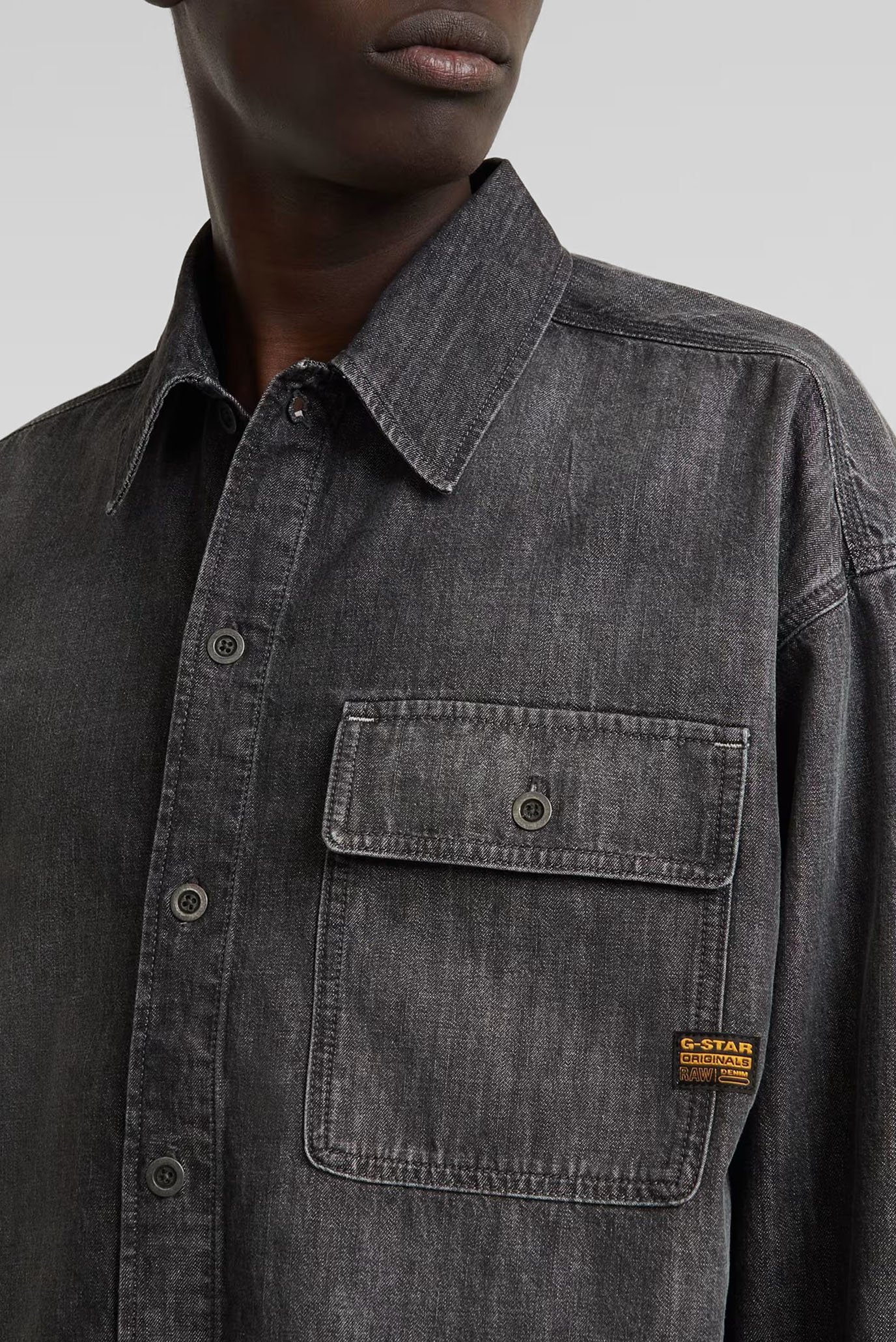 Мужская темно-серая джинсовая рубашка Boxy fit flap pocket shirt 4