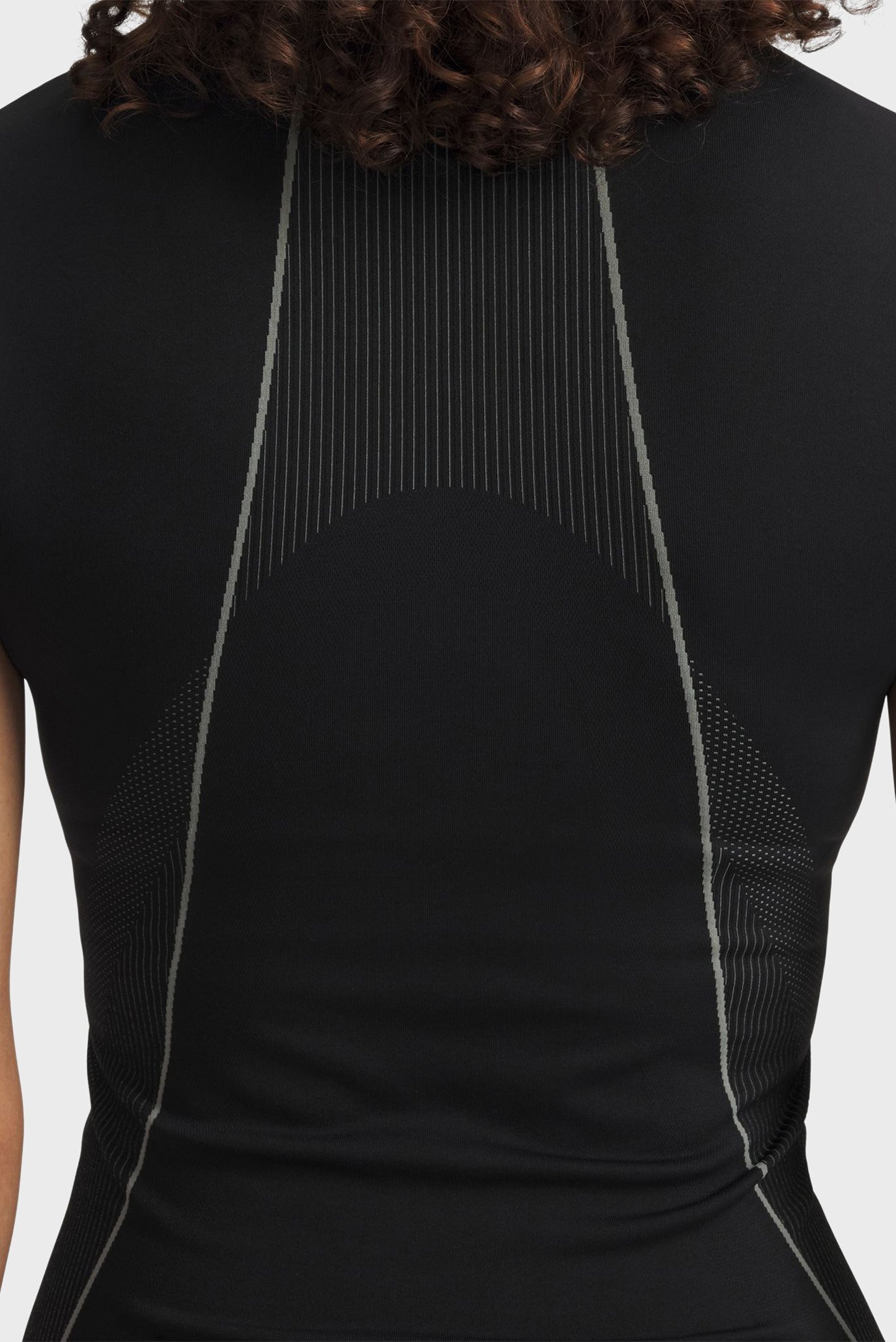 Футболка/UA Vanish Seamless SS 3