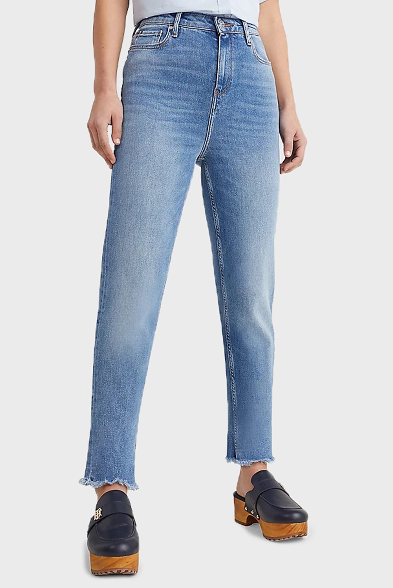 Джинсы/GRAMERCY TAPERED HW A BABE 6