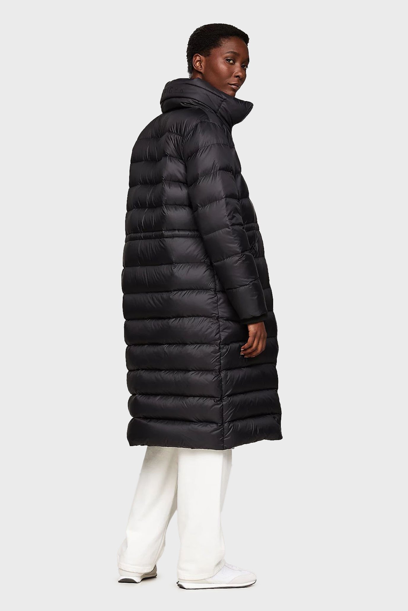 Женский черный пуховик MW DOWN  FUNNEL NK MAXI COAT 2