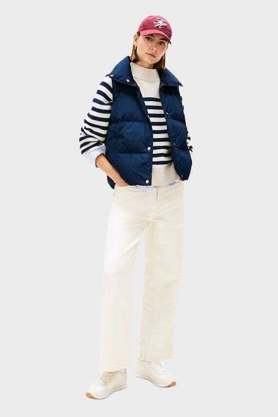 Жилет CREST MW DOWN REG VEST Жилет CREST MW DOWN REG VEST