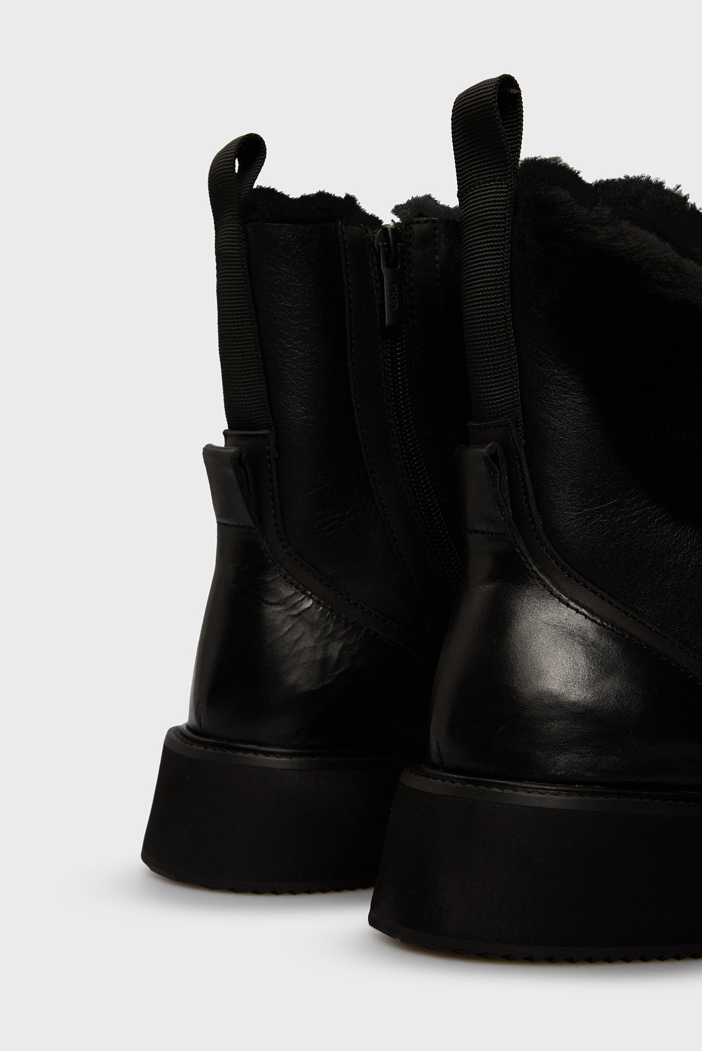 Женские черные кожаные хайкеры Britta 3