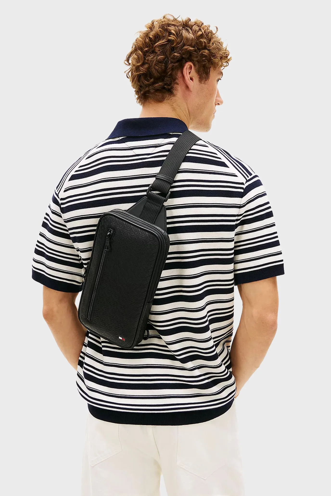 Сумка TH EMBOSSED FLAG SLING BAG 2