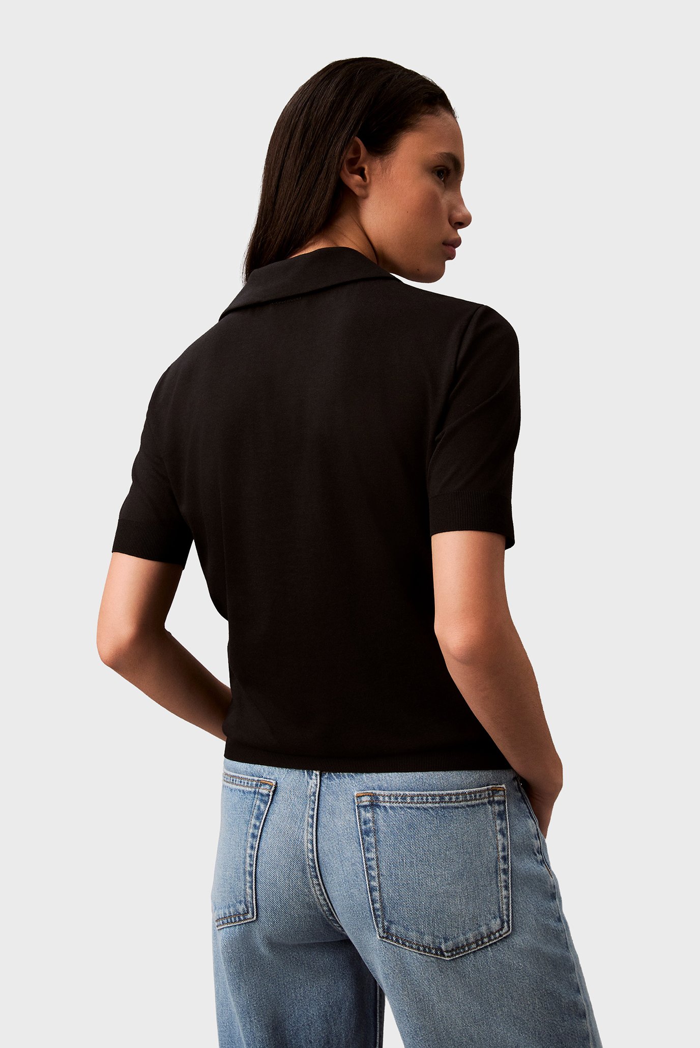 Женское черное поло REFINED 2