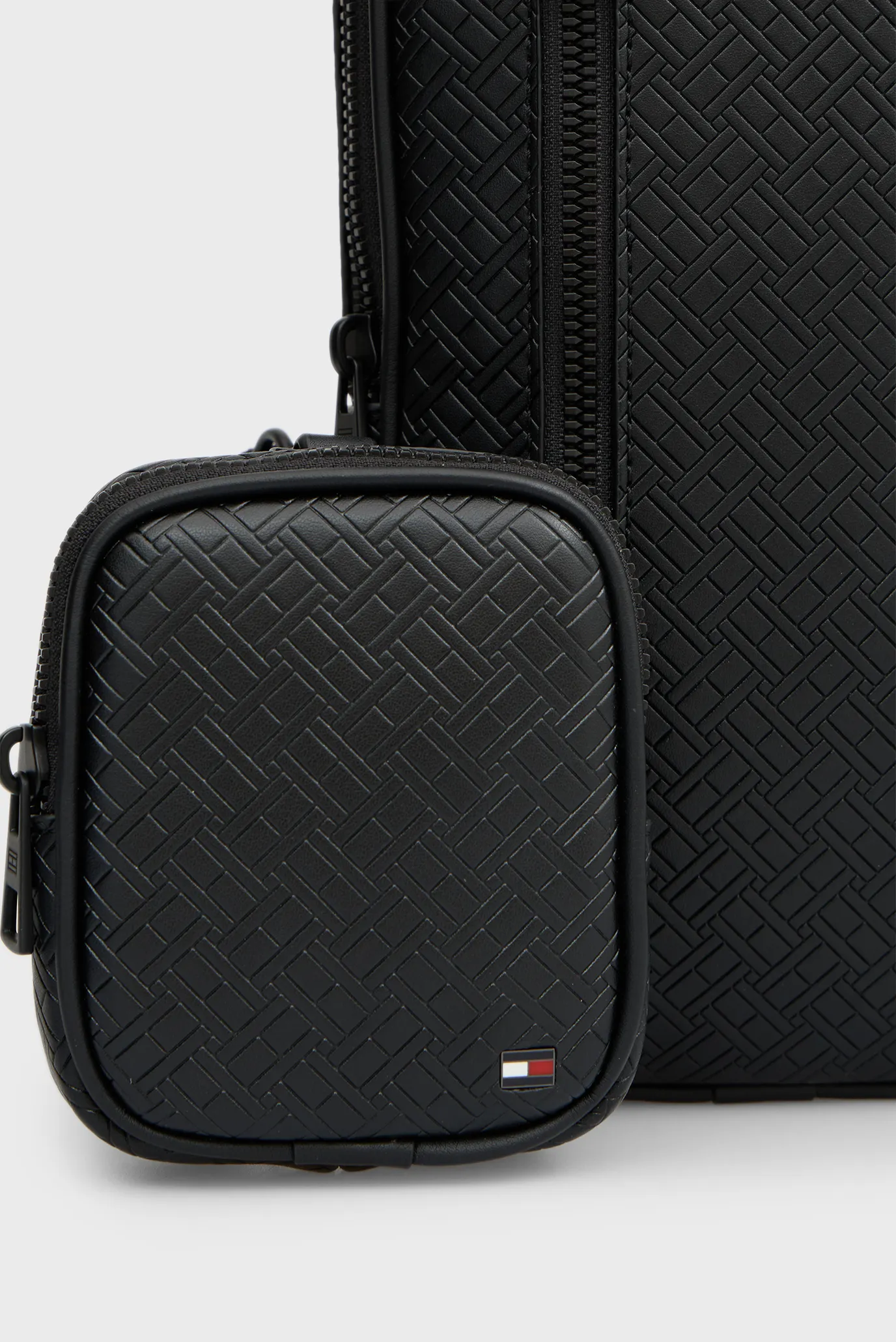 Сумка TH EMBOSSED FLAG SLING BAG 6