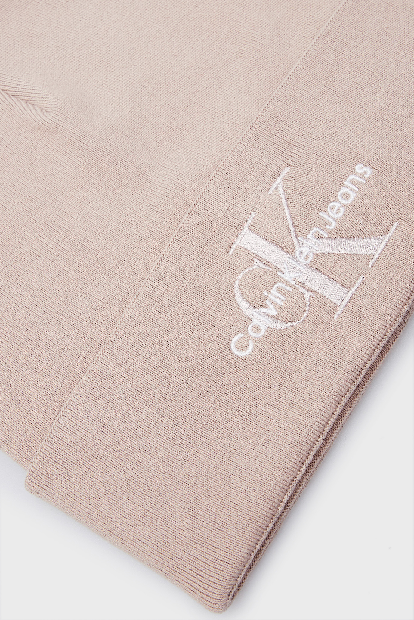 Женская пудровая шапка MONO LOGO EMBRO BEANIE 2