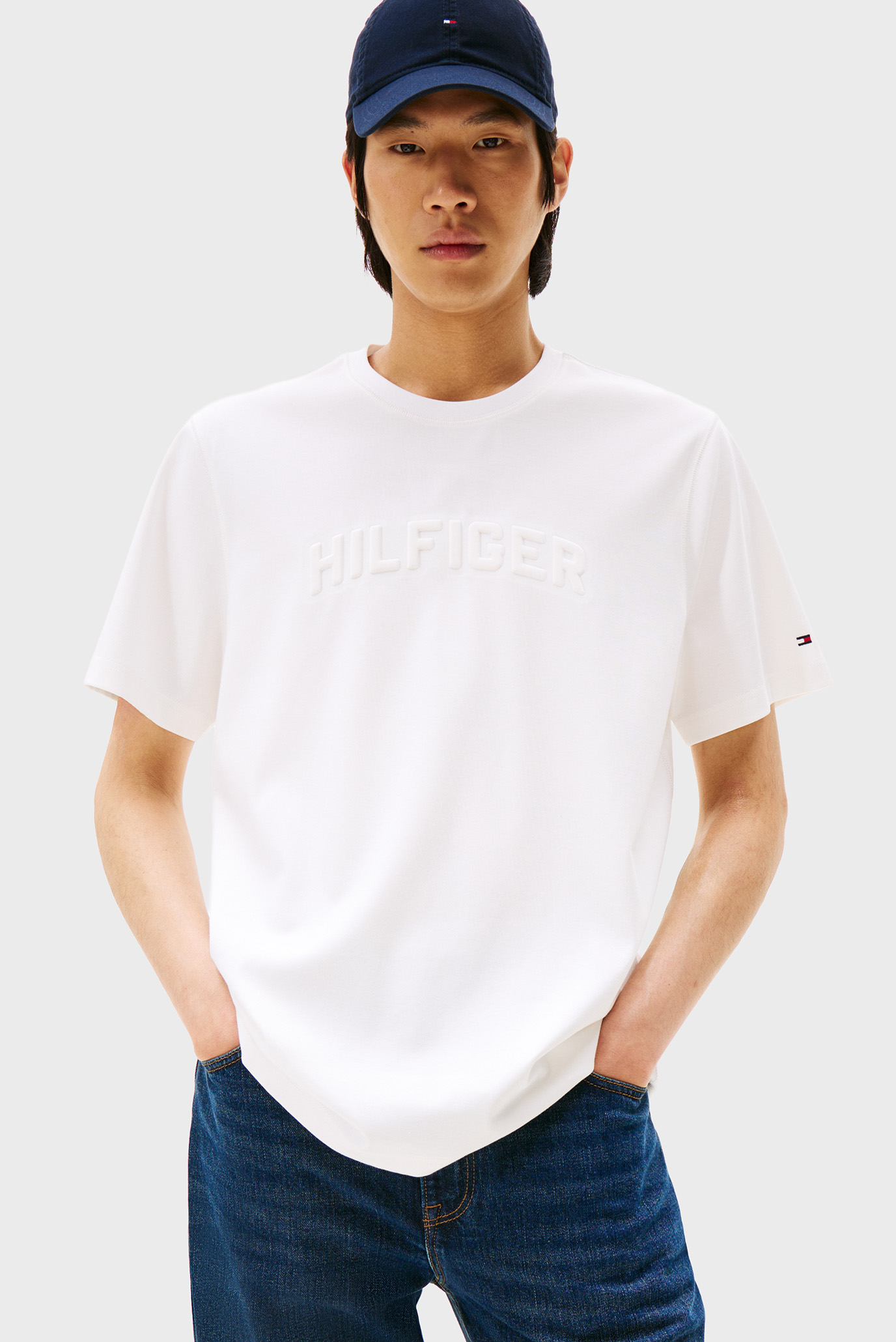 Футболка/HILFIGER ARCH EMBOSSED TEE 1