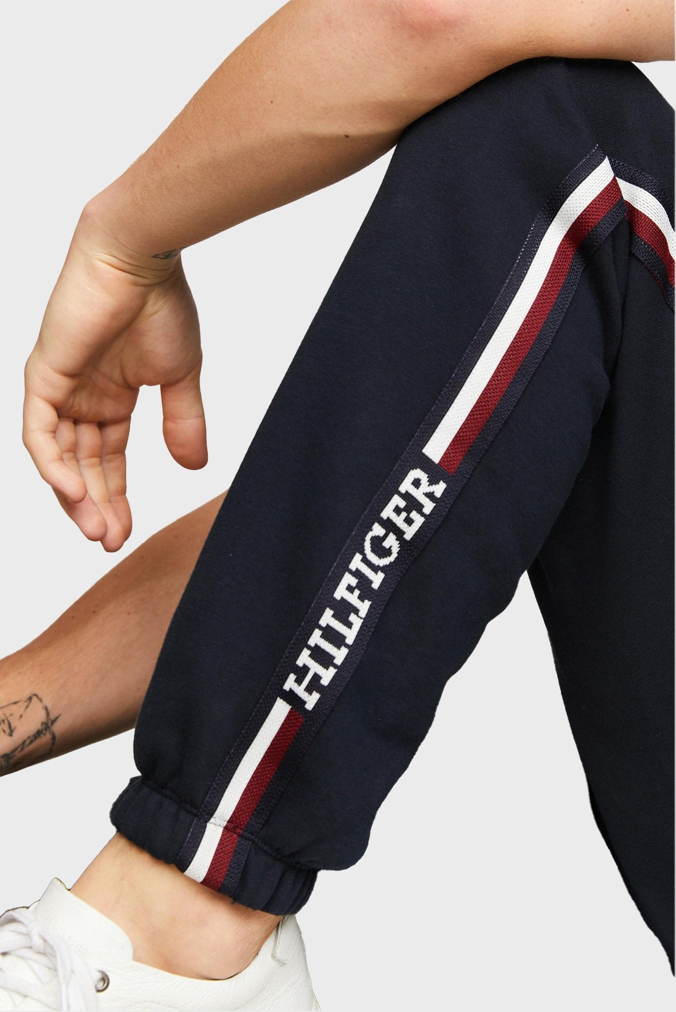 Штаны спортивные GLOBAL STRIPE SWEATPANTS 4