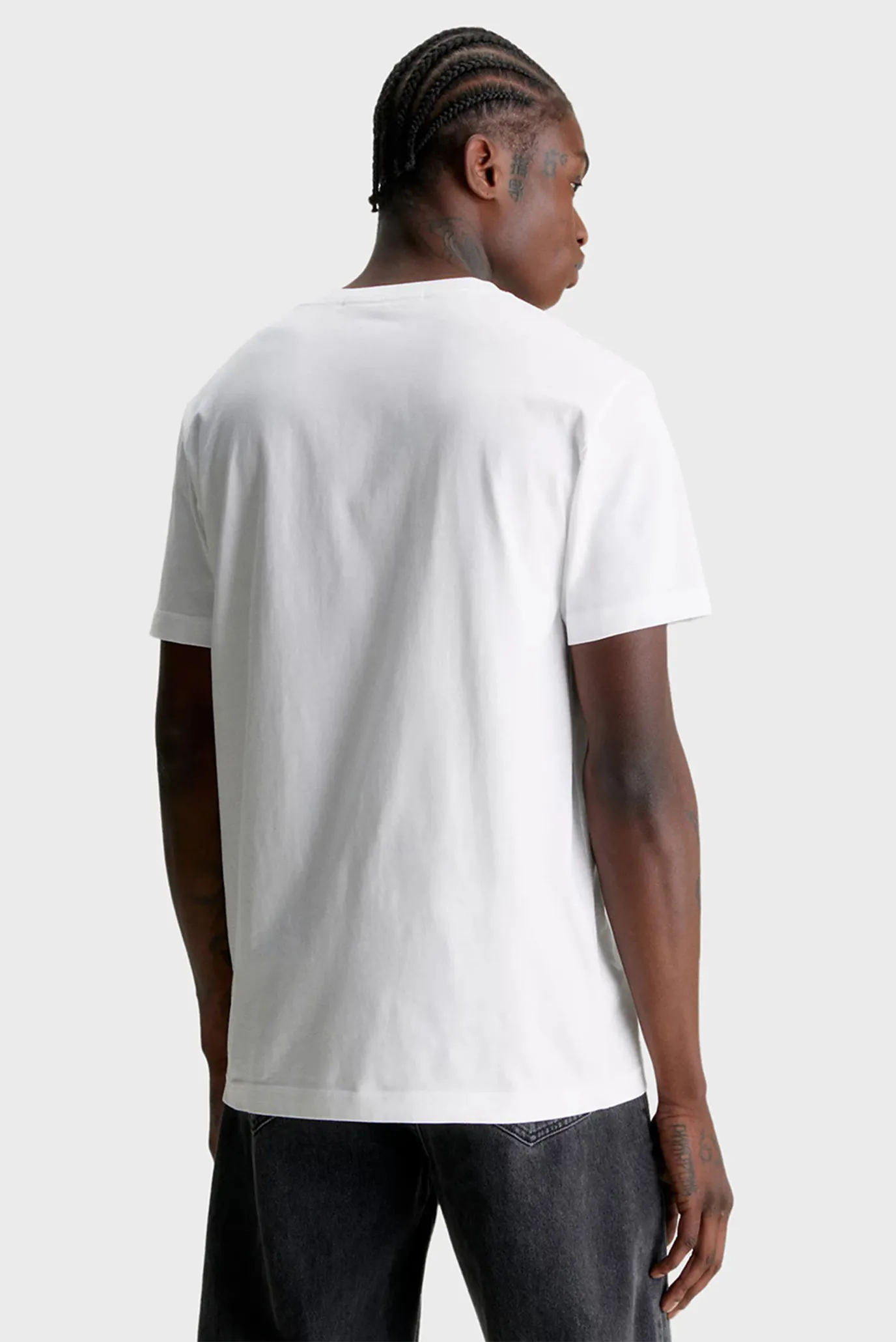 Мужская белая футболка CK EMBRO BADGE TEE 3