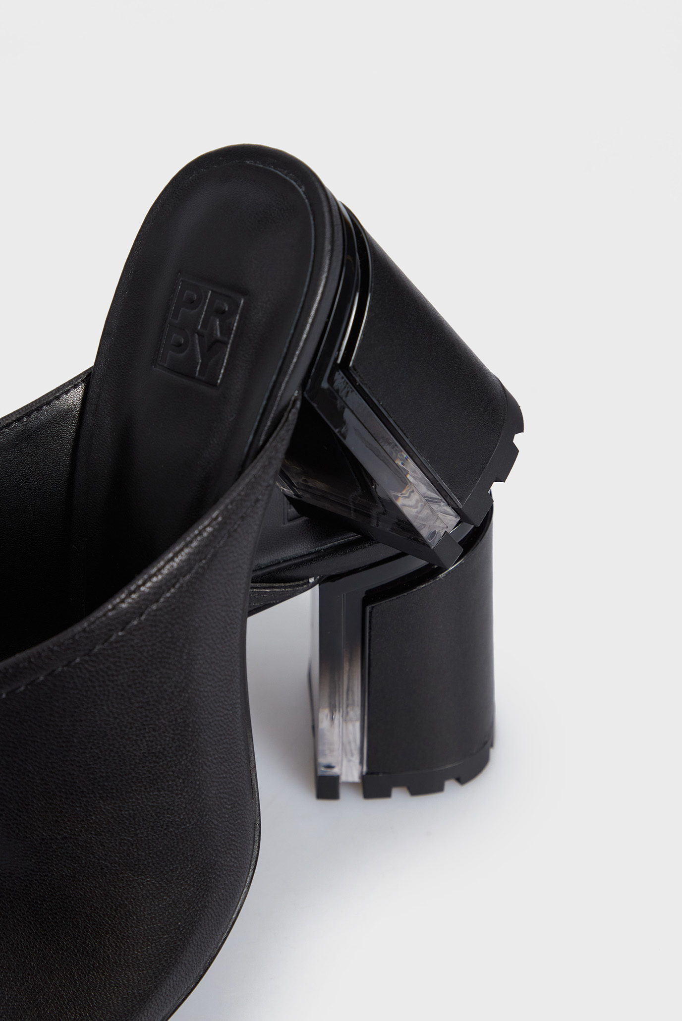 Босоножки Monika 2