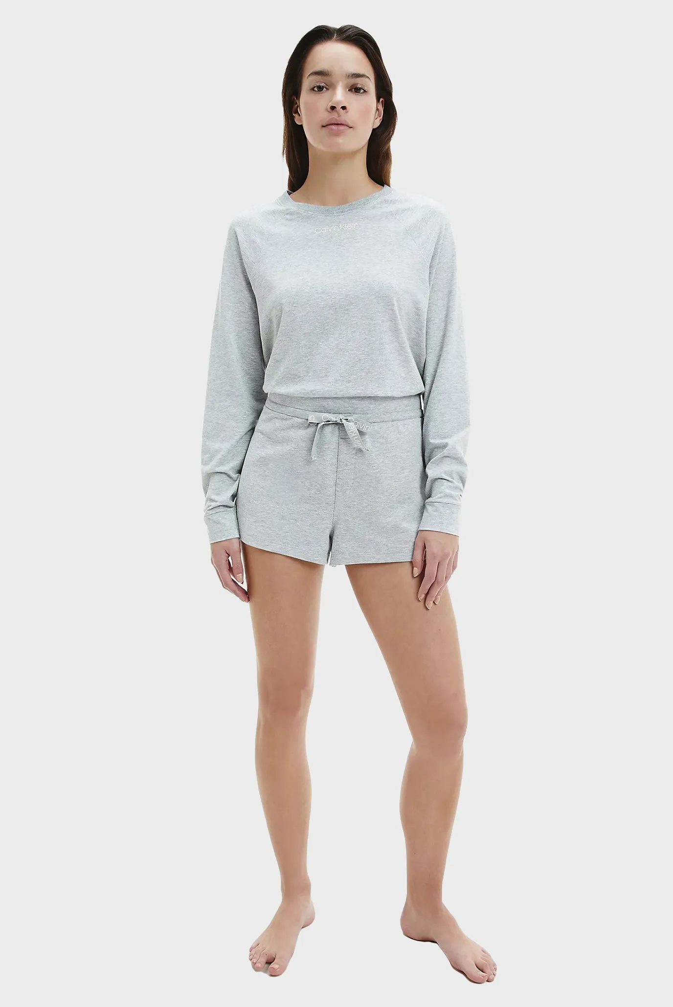 Женские серые шорты 2