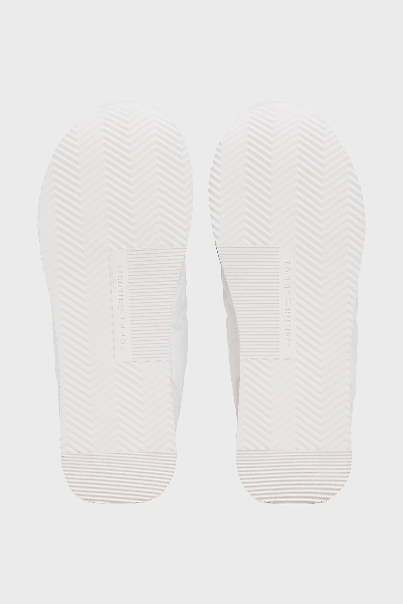 Кроссовки ESSENTIAL RUNNER 6