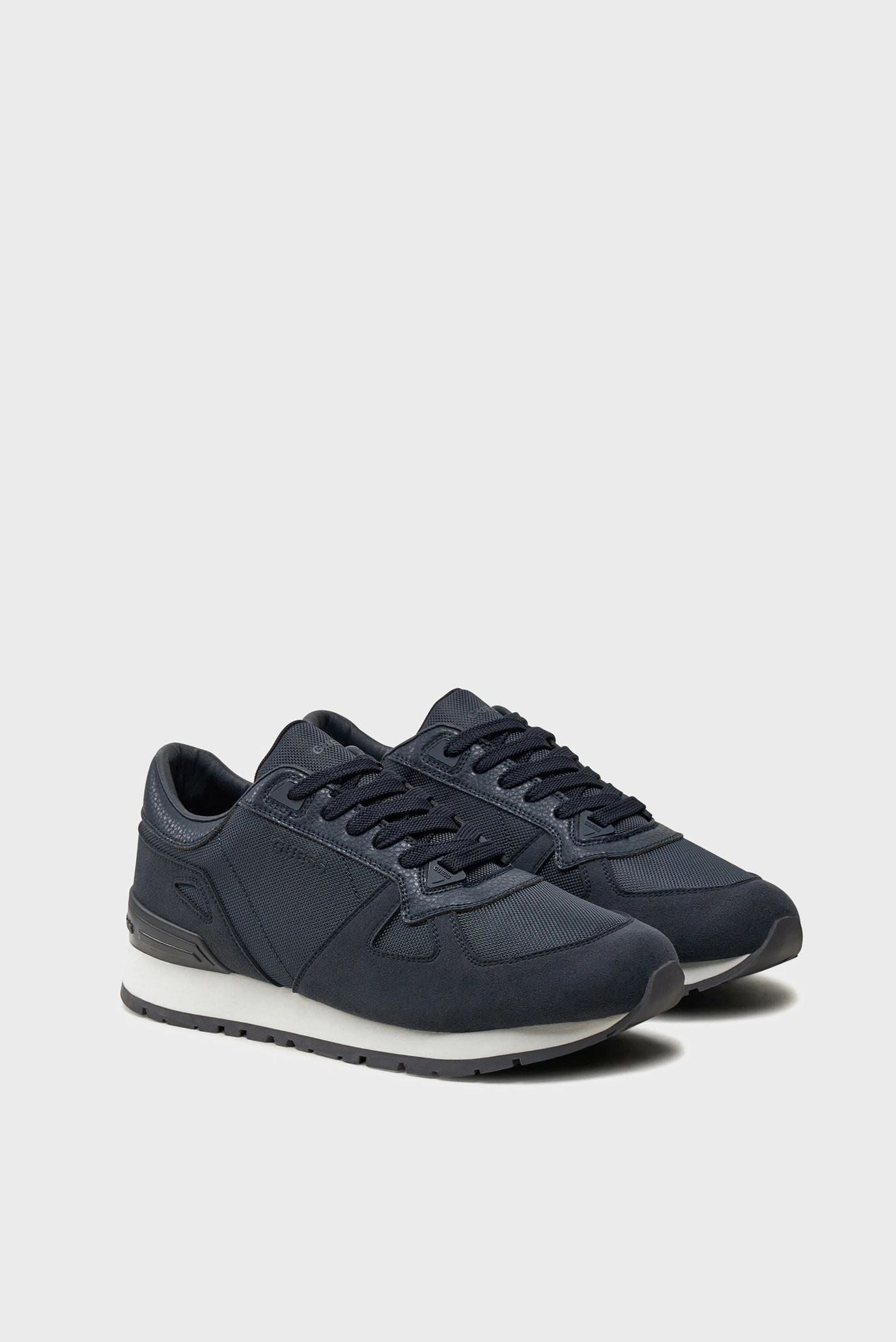 Кроссовки TRESAGuess Кроссовки TRESA 3