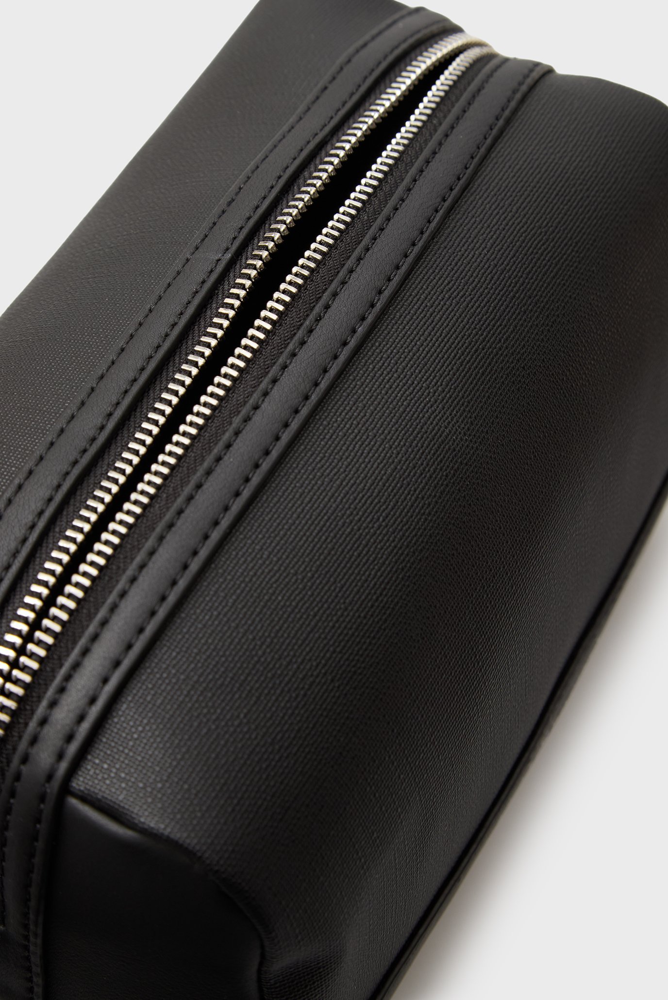 Косметичка TH MODERN WASHBAG 5