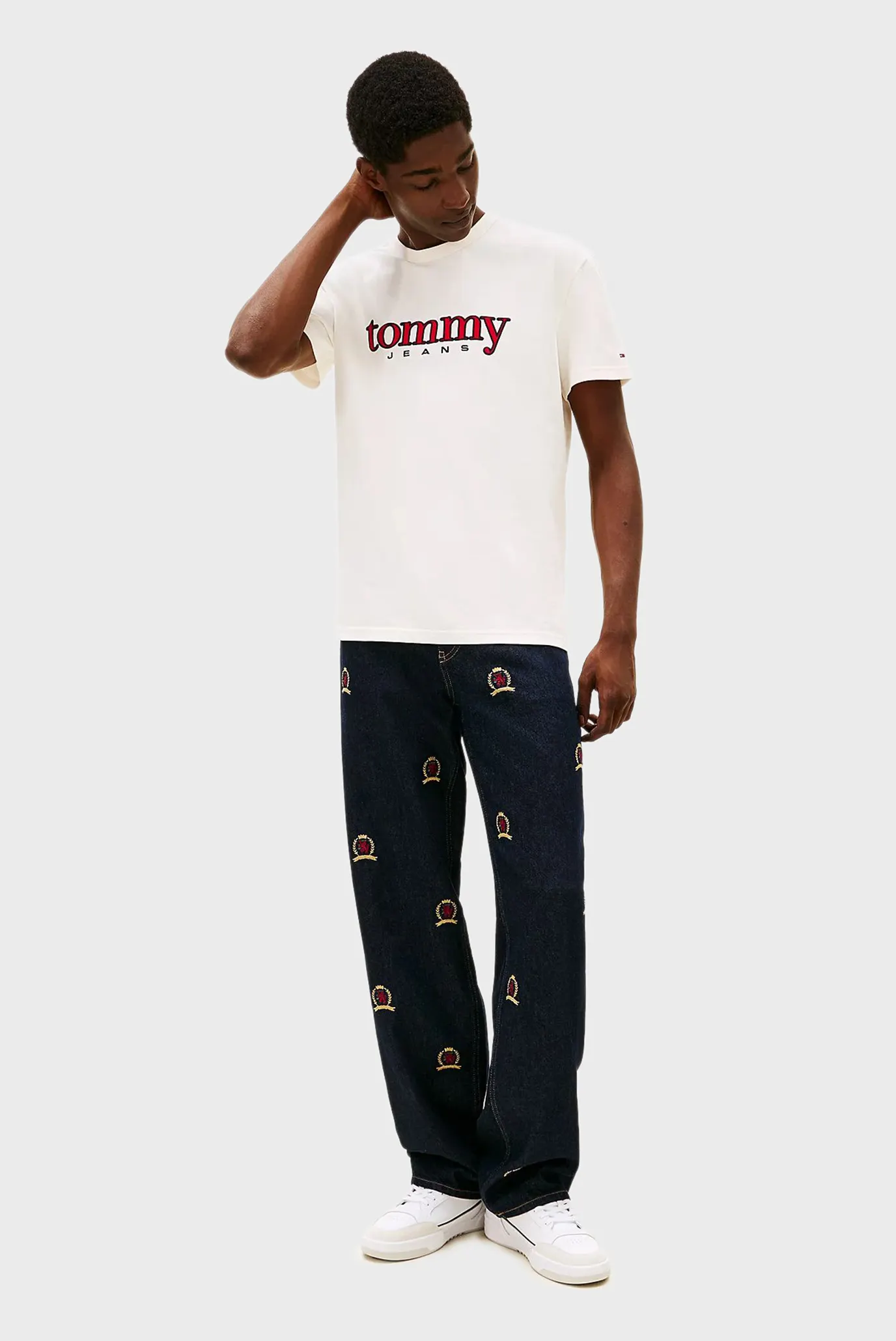 Футболка TJM REG APPLIQ GRAPHIC SS T EXT 2