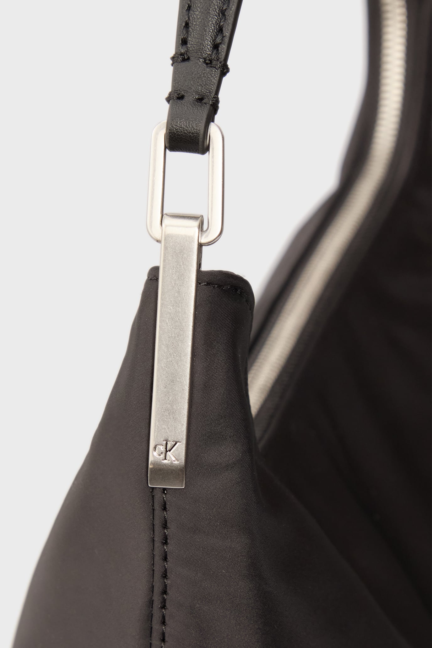 Сумка SATIN NYLON LARGE SHOULDER BAG 2