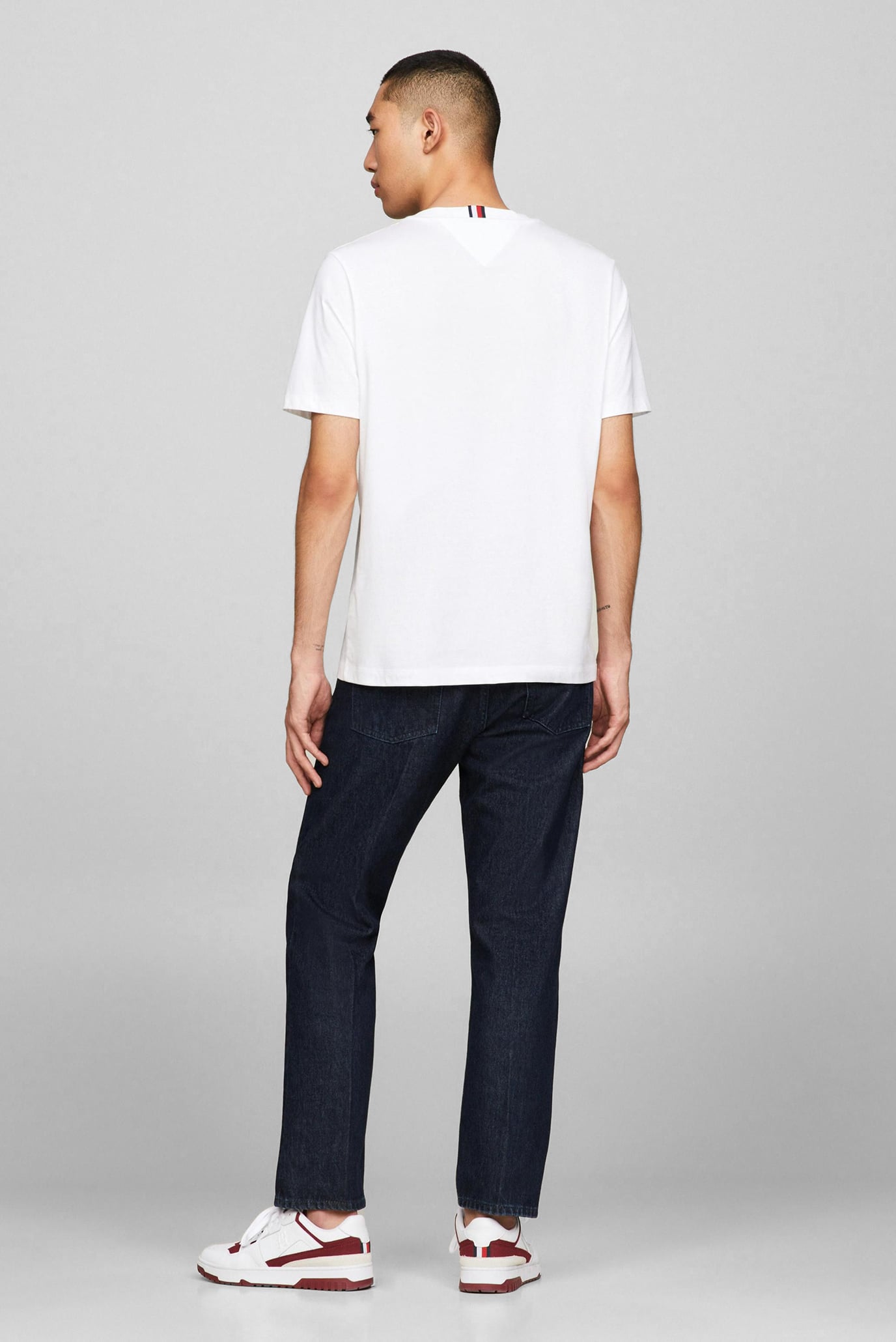 Мужская белая футболка SCRIPT LOGO 3