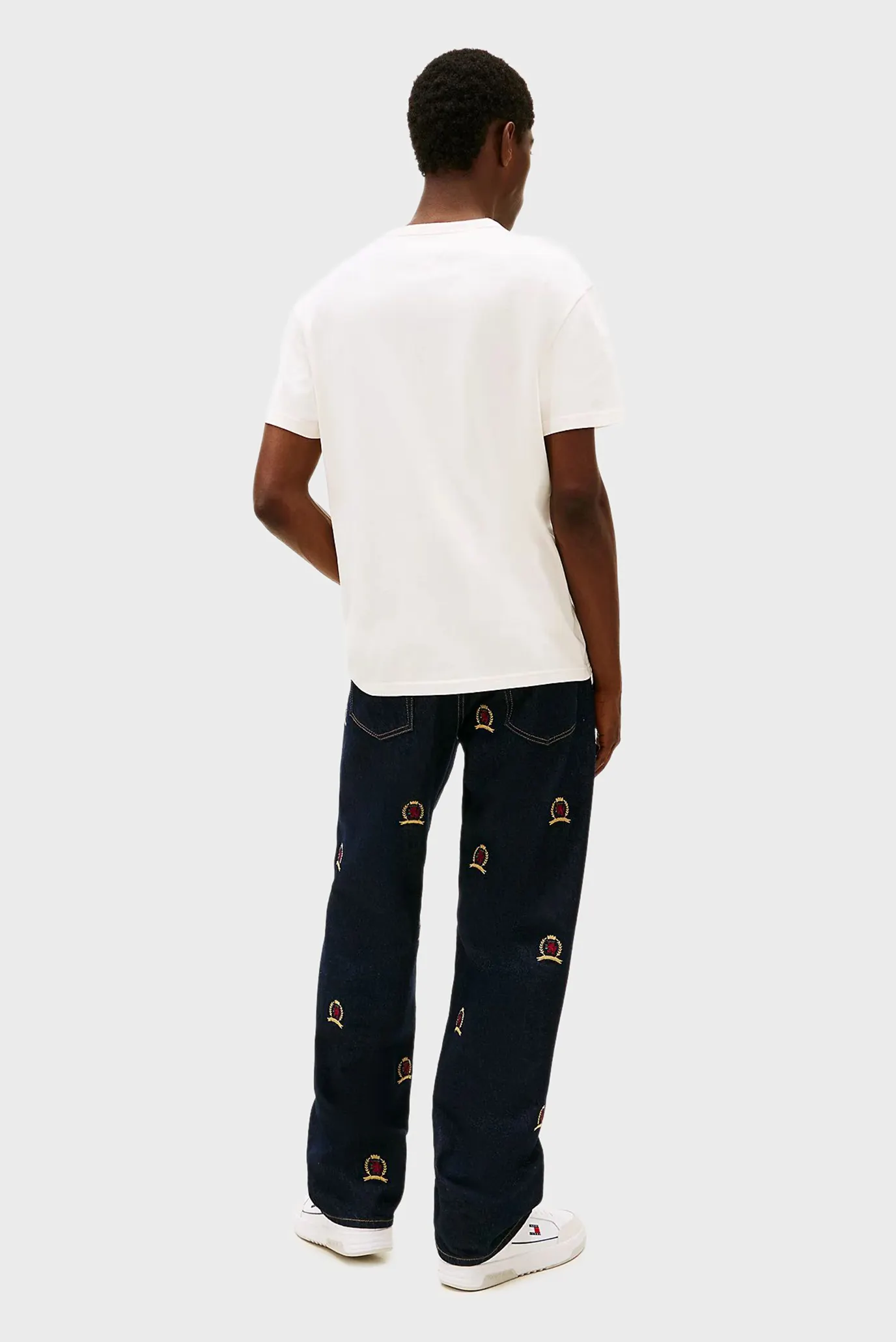 Футболка TJM REG APPLIQ GRAPHIC SS T EXT 3