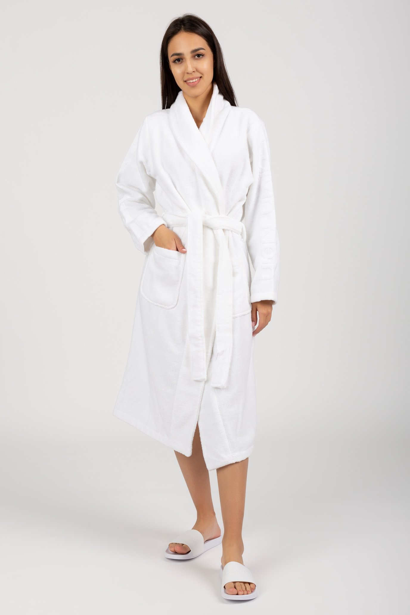 Женский белый халат ROBE 5